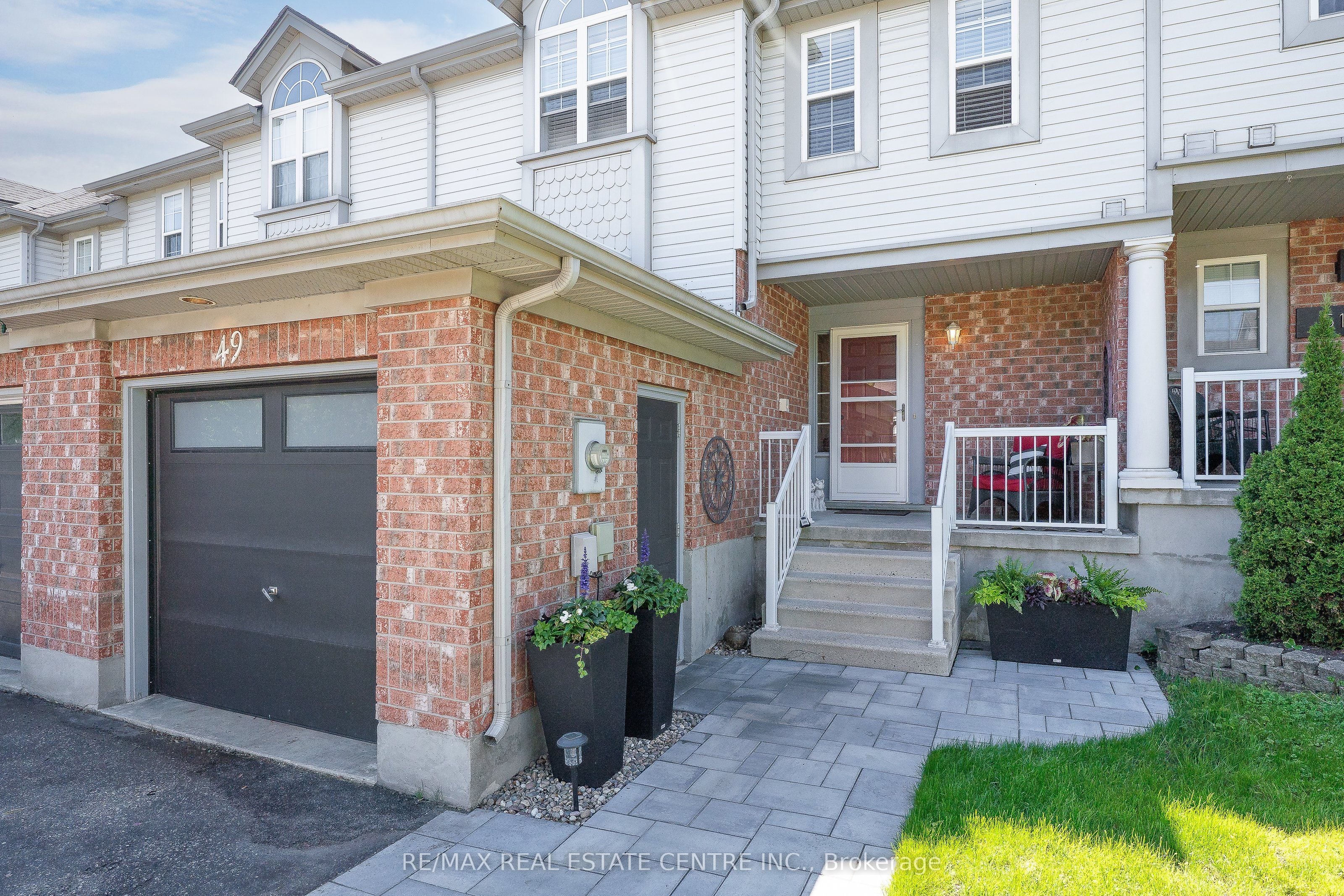 49 Elma Place, Cambridge, ON, N3C 4E6 photo 3