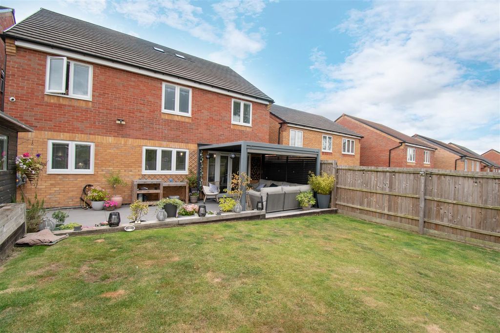 Additional image 26 of 5 bed detached house for saleBelfry Way, Ripley DE5