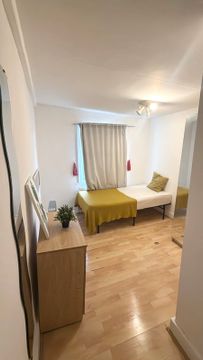 Upton Lane, London E7, Room to rent