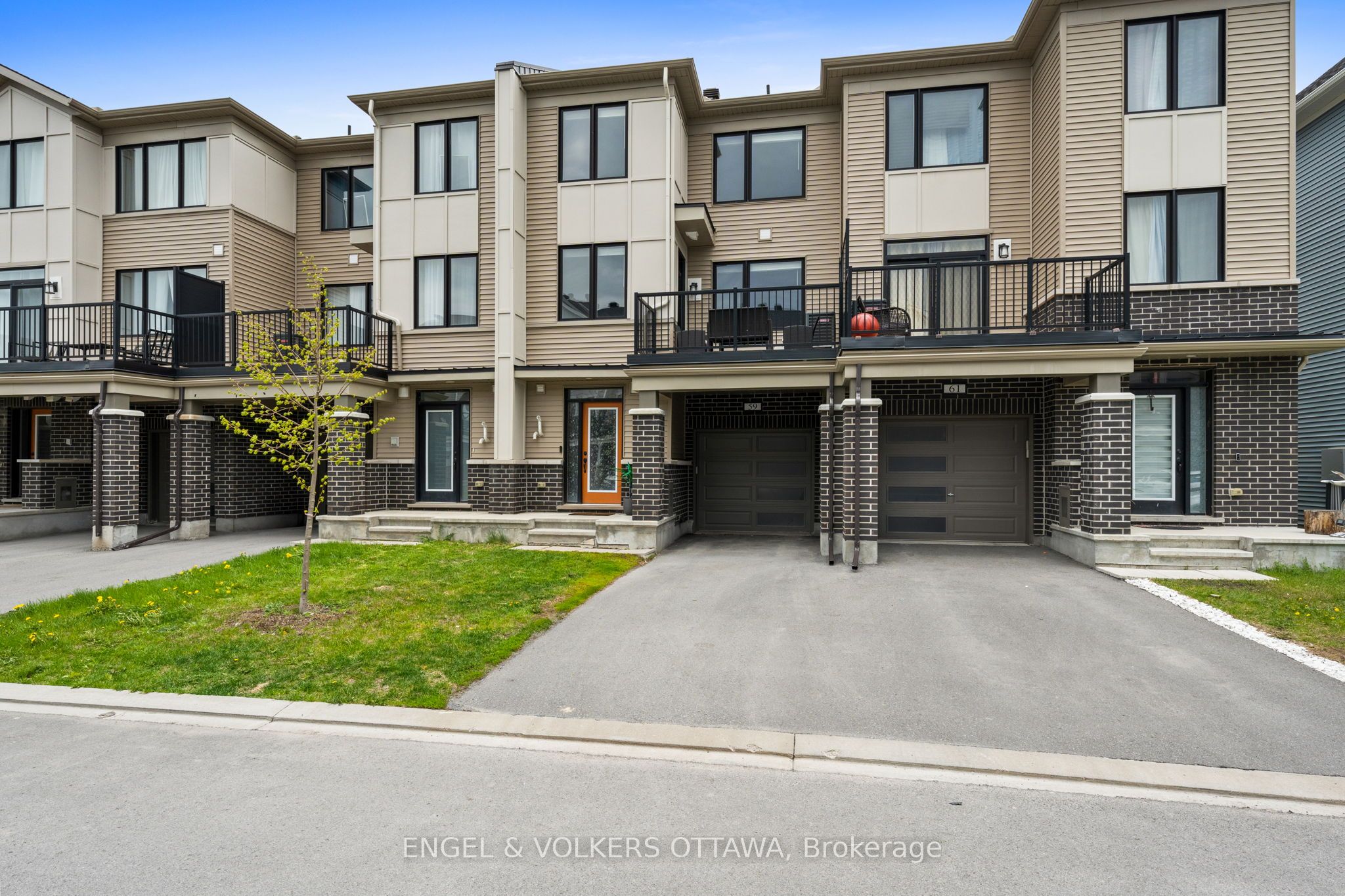 59 Ursid Mews, Ottawa, ON, K2J 6T3