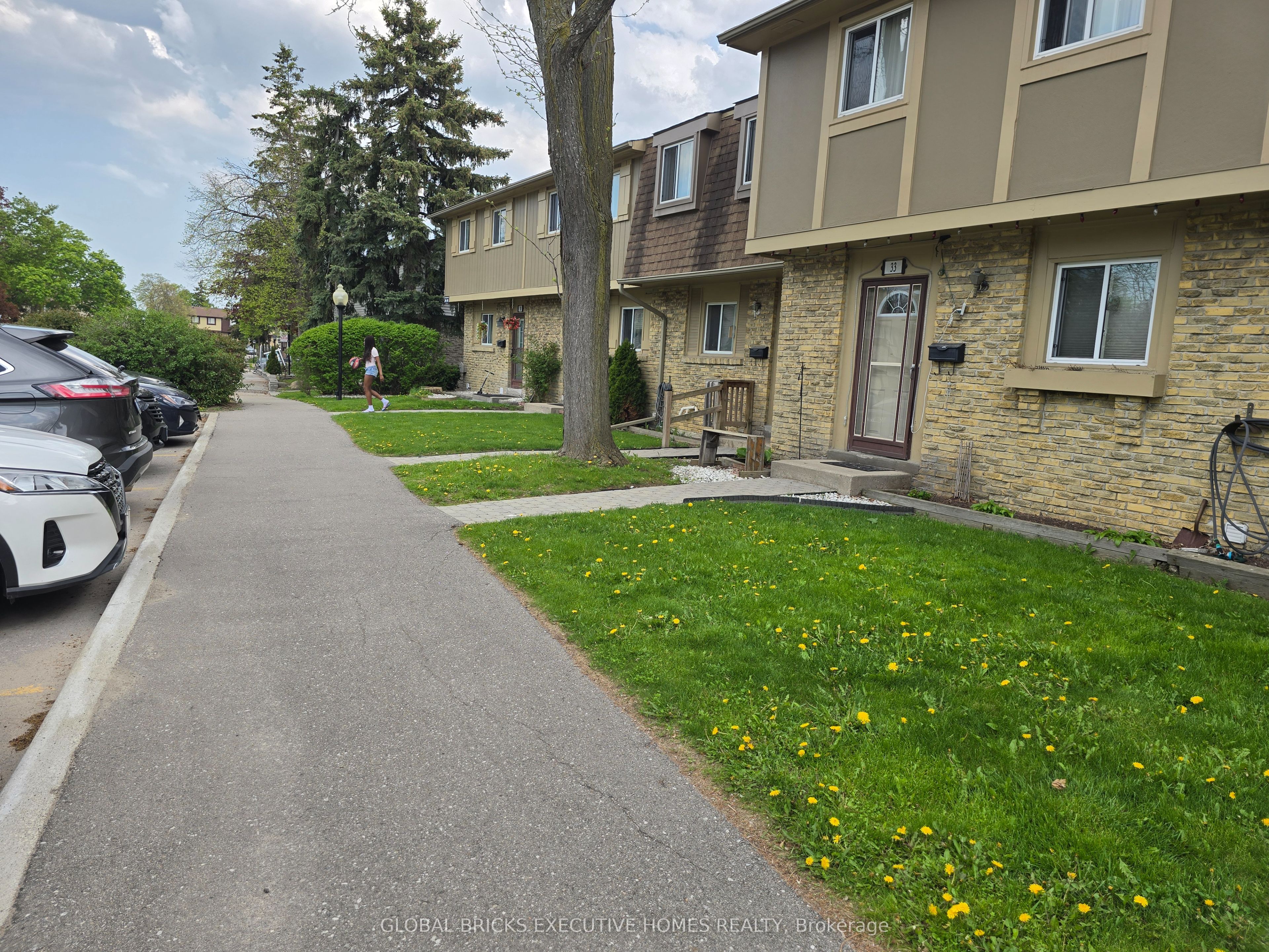34-57 Hansen Road N, Brampton, ON, L6V 3C6 photo 2