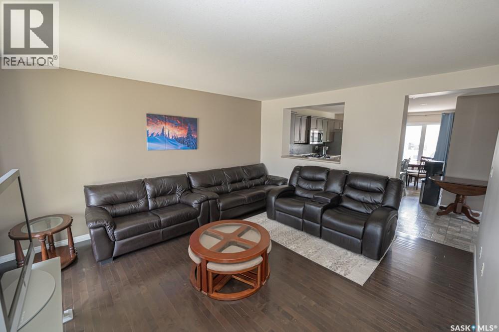 363 Levalley Cove, Saskatoon, SK, S7T0H5 photo 4