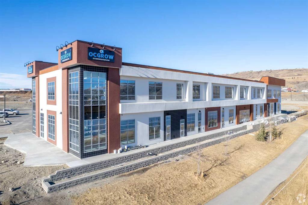 4121-422 Greystone Boulevard, Cochrane, AB, T4C0A2 photo 3