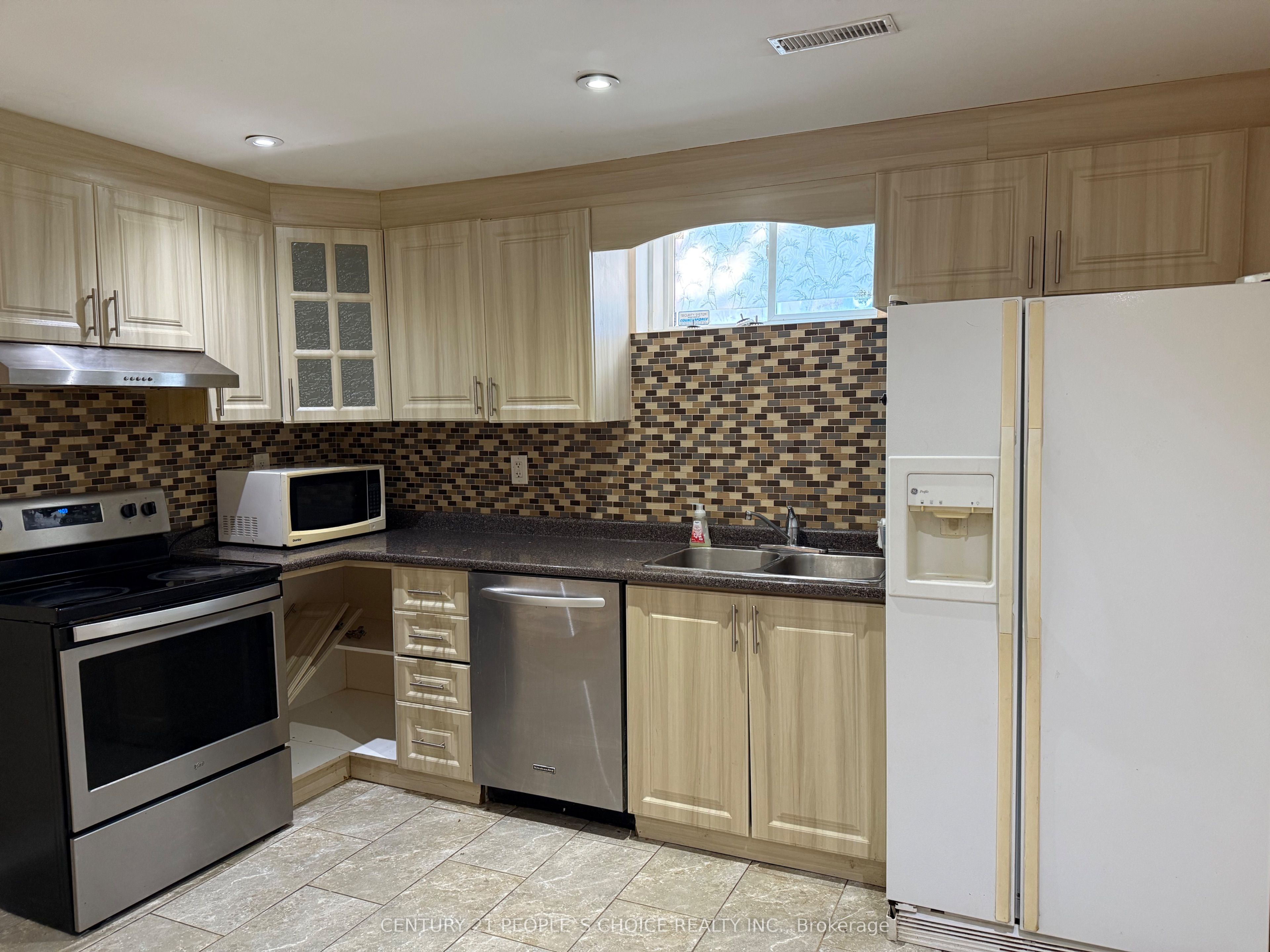 Additional image 3 of Lower-5689 Sidmouth Street, Mississauga, ON, L5V 2H1