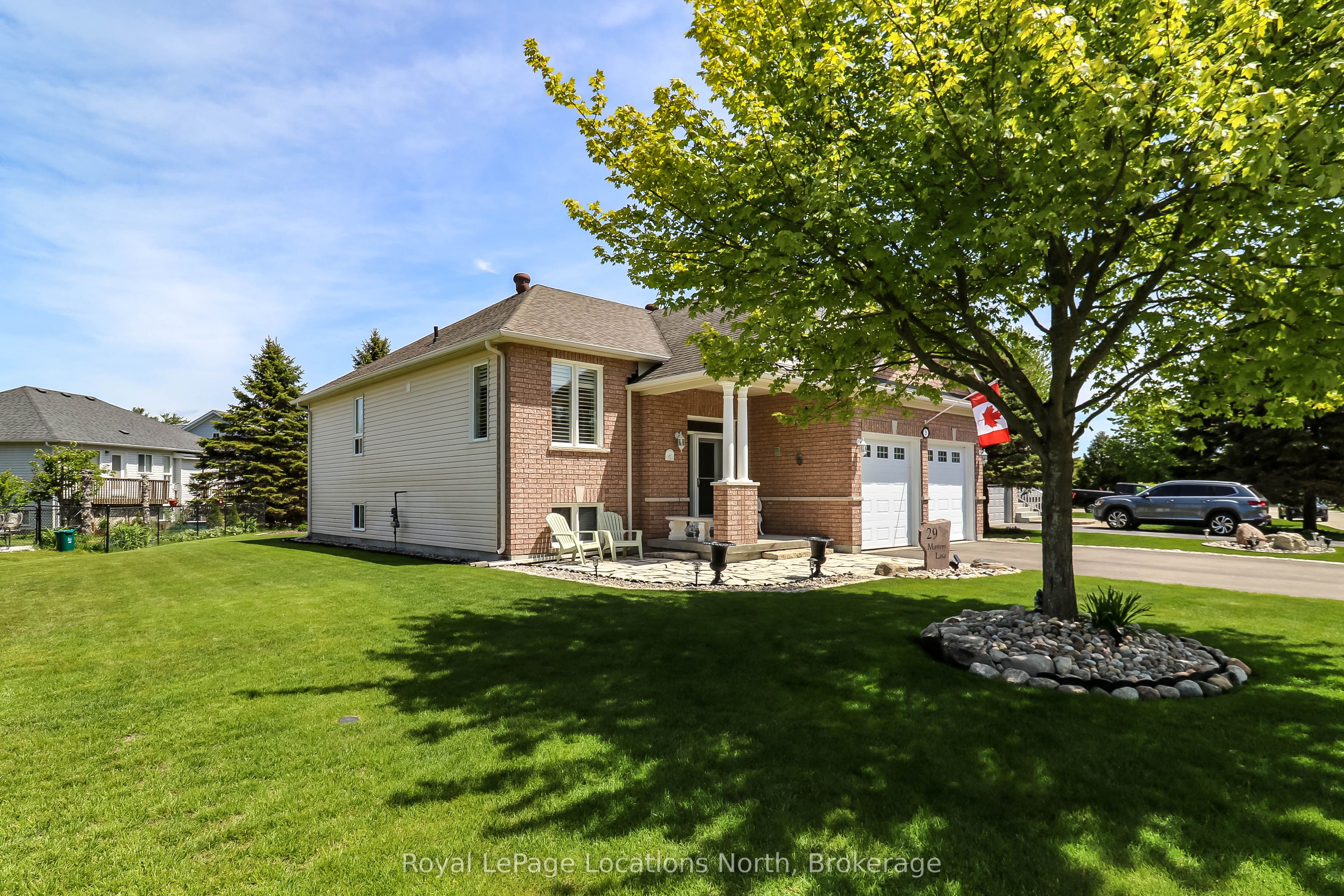 29 Masters Lane, Wasaga Beach, ON, L9Z 1S8 photo 3