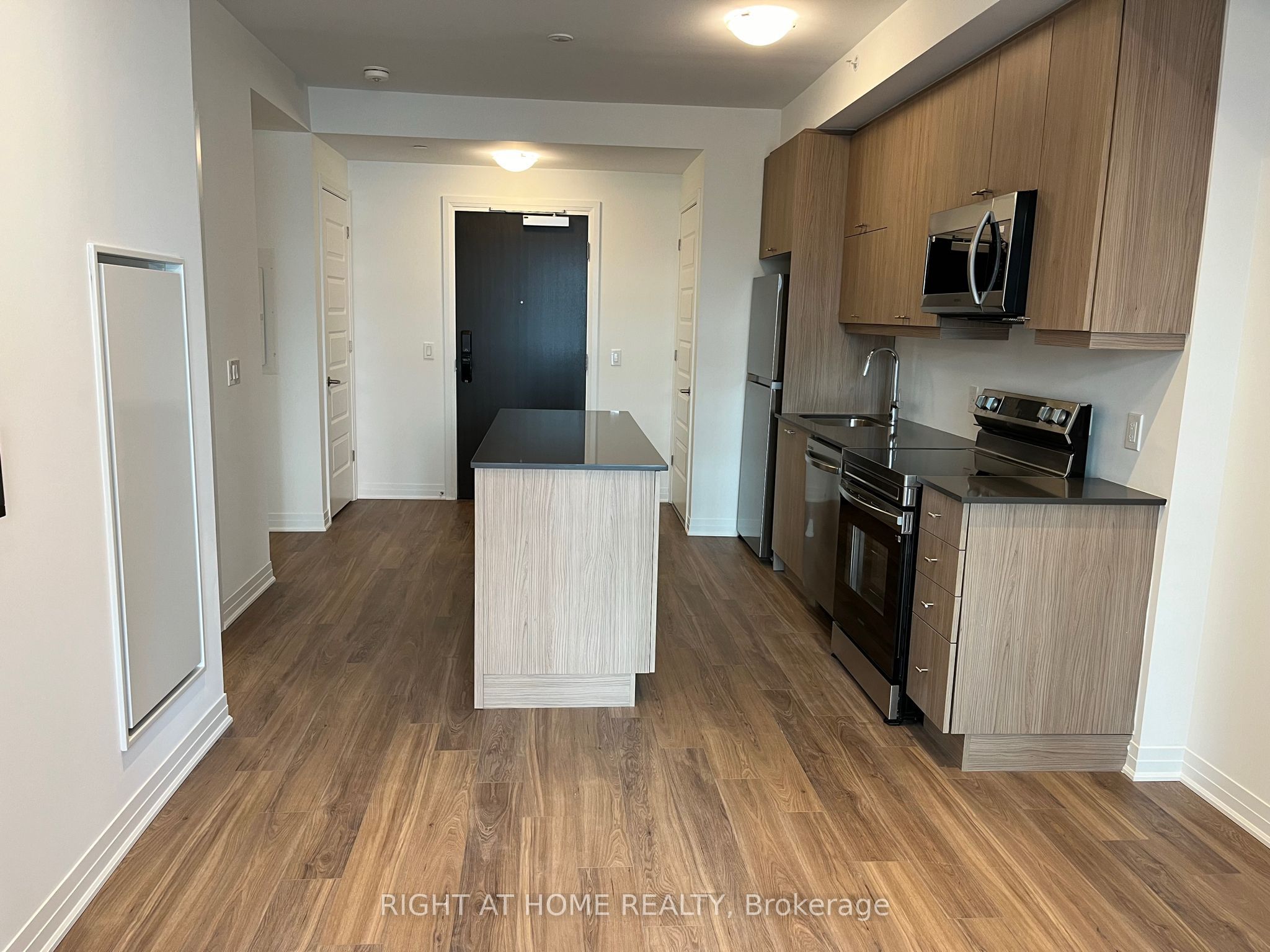 318-480 Gordon Krantz Avenue, Milton, ON, L9E 1Z5 photo 5