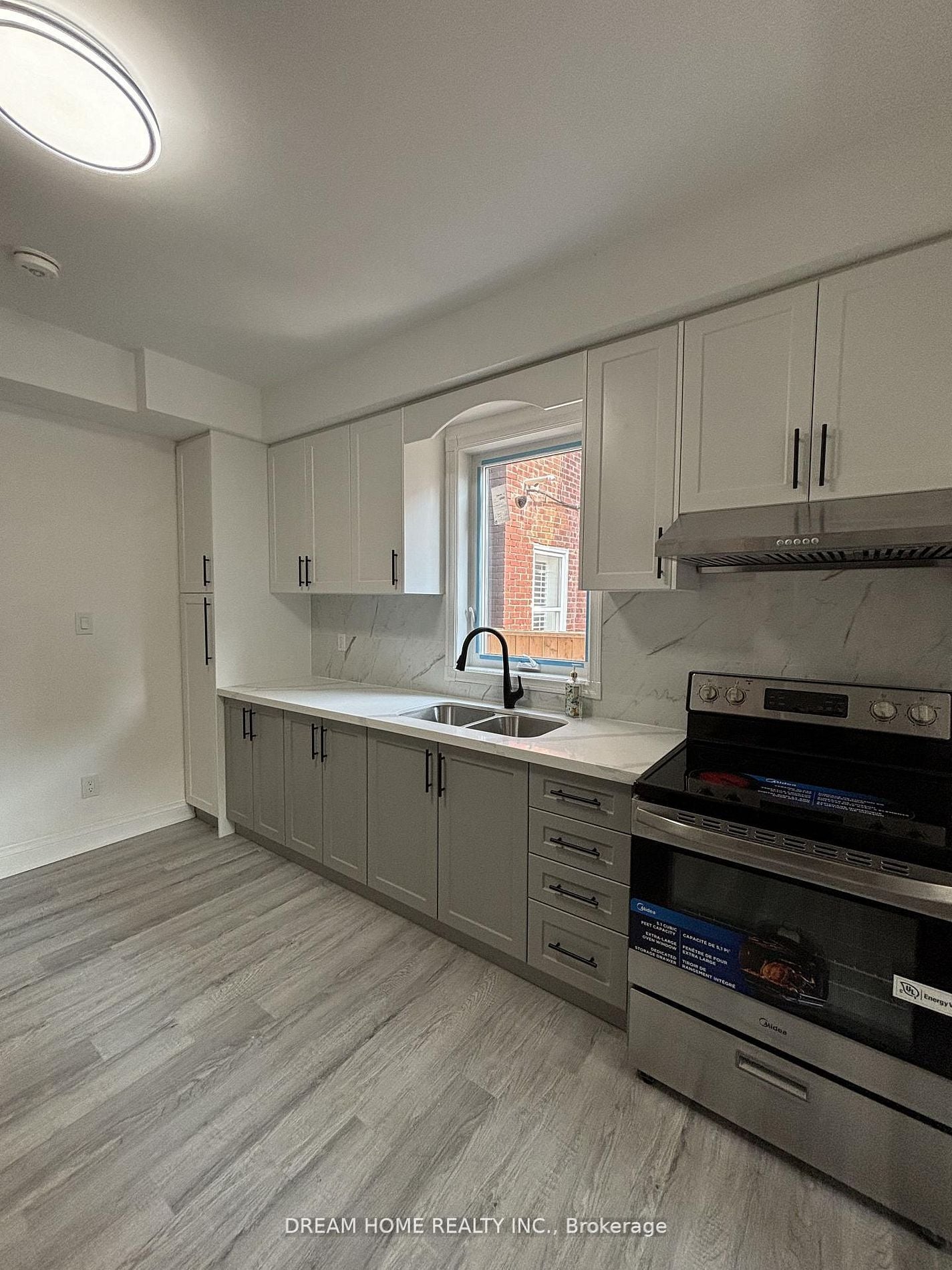 Additional image 2 of 201-262 Clinton Street, Toronto, ON, M6G 2Y6