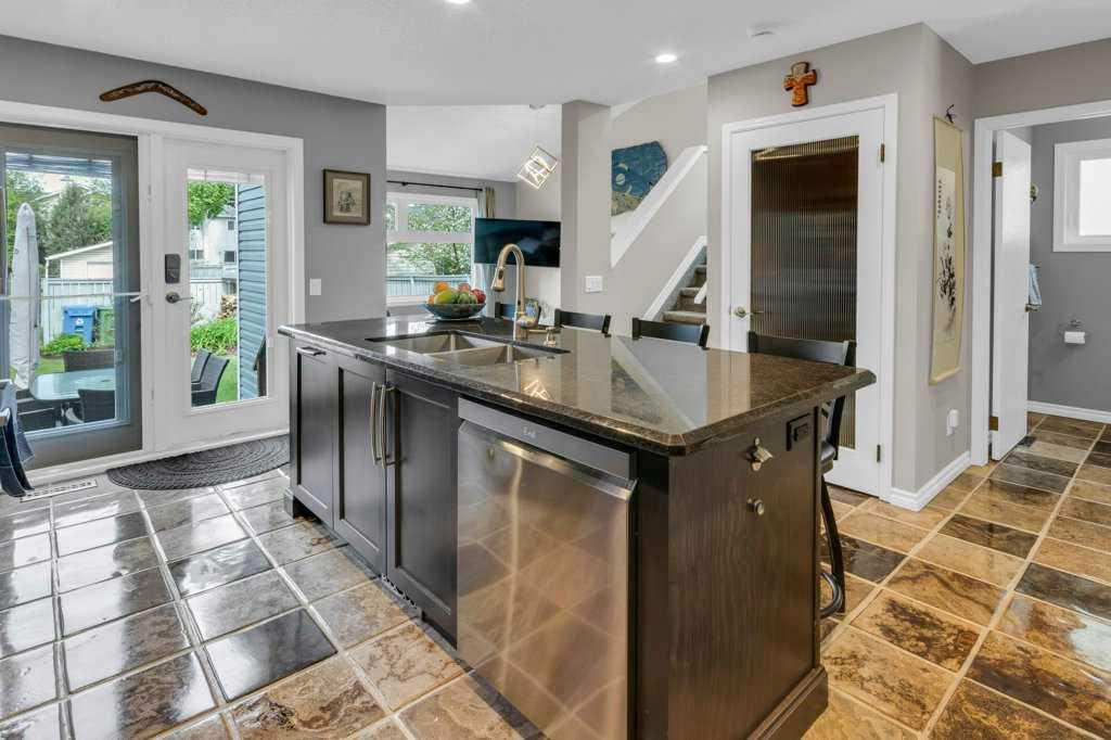 42 River Rock Green SE, Calgary, AB, T2C 4C2 photo 4