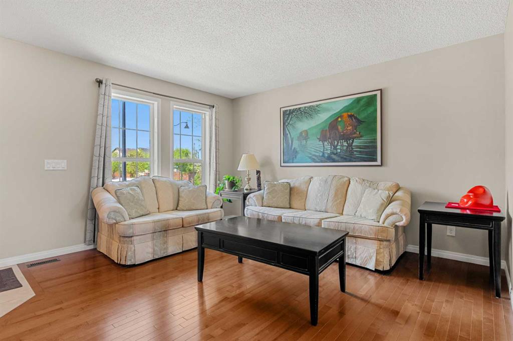 249 Elgin Meadows Park SE, Calgary, AB, T2Z0M4 photo 2