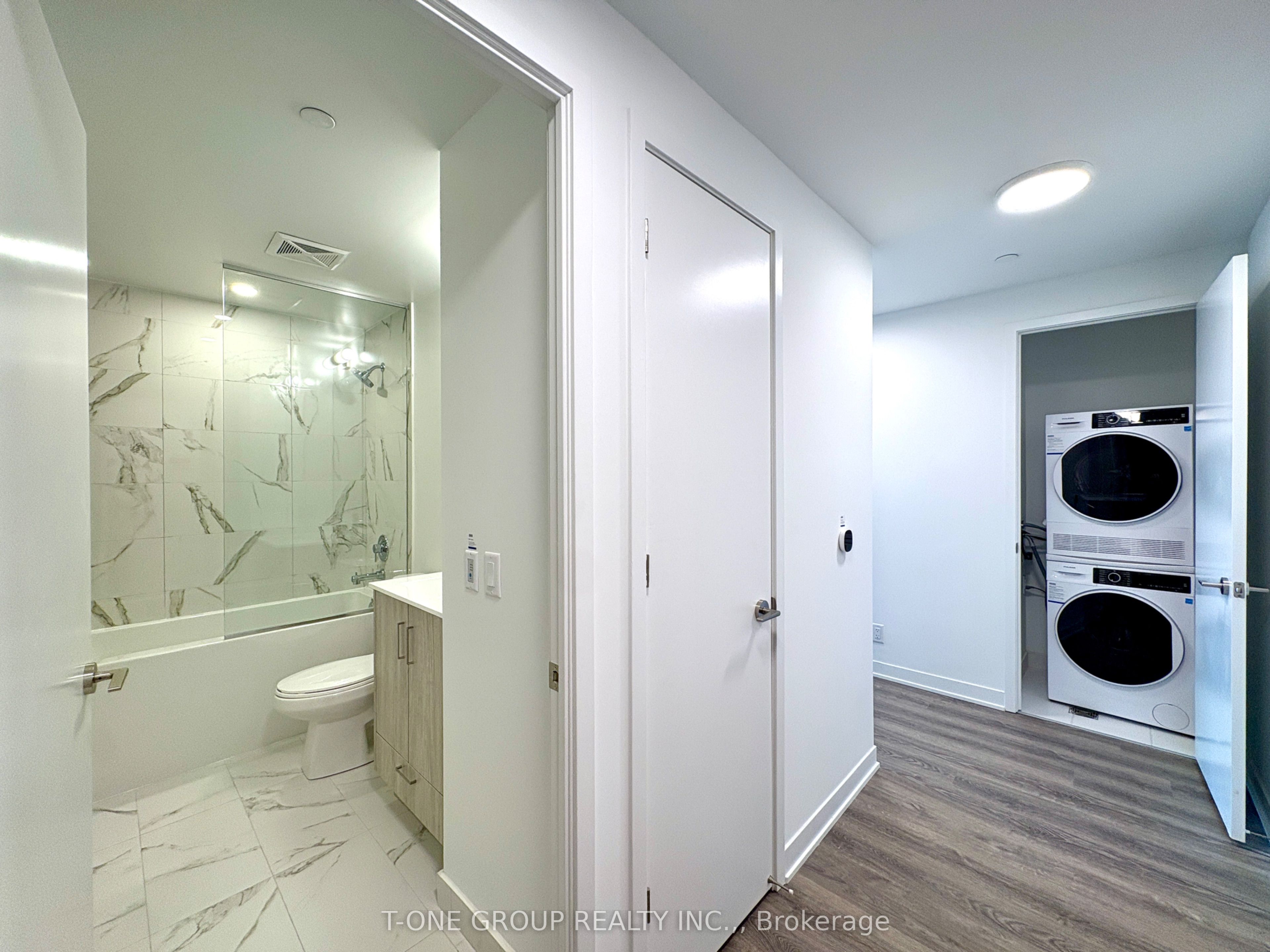 Additional image 4 of 2603-180 Front Street E, Toronto, ON, M5A 0A9
