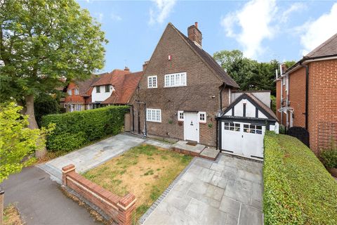 Risebridge Road, Gidea Park, Essex RM2