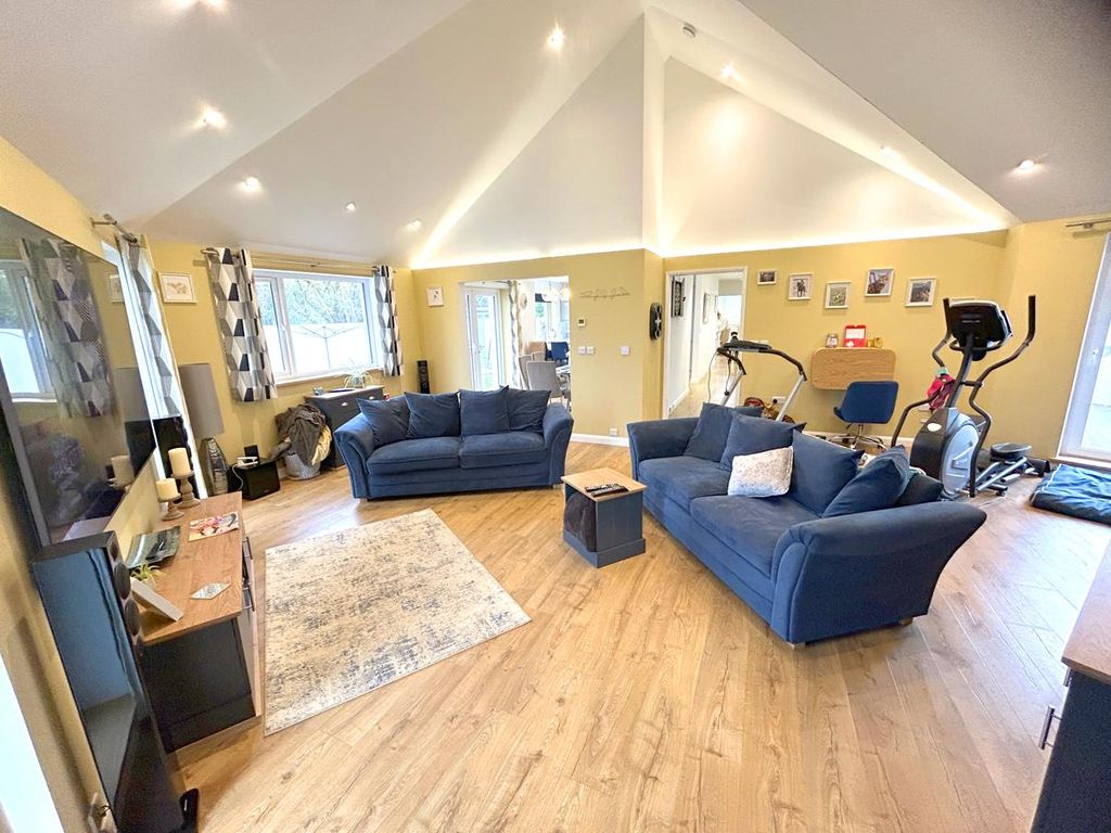Additional image 4 of 3 bed detached bungalow for saleTrevingey Crescent, Redruth TR15
