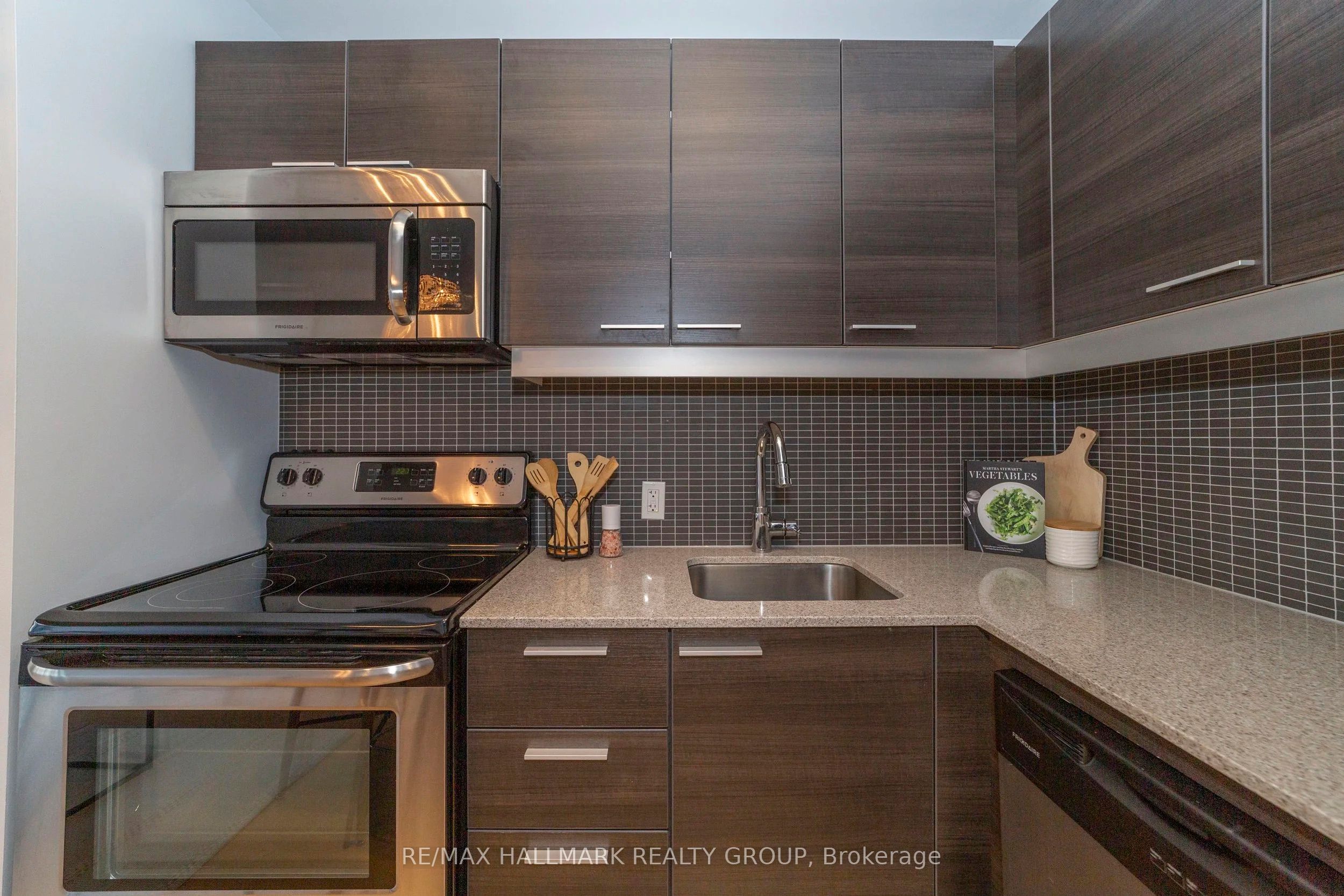 Additional image 6 of 632-349 Mcleod Street, Ottawa, ON, K2P 0S1