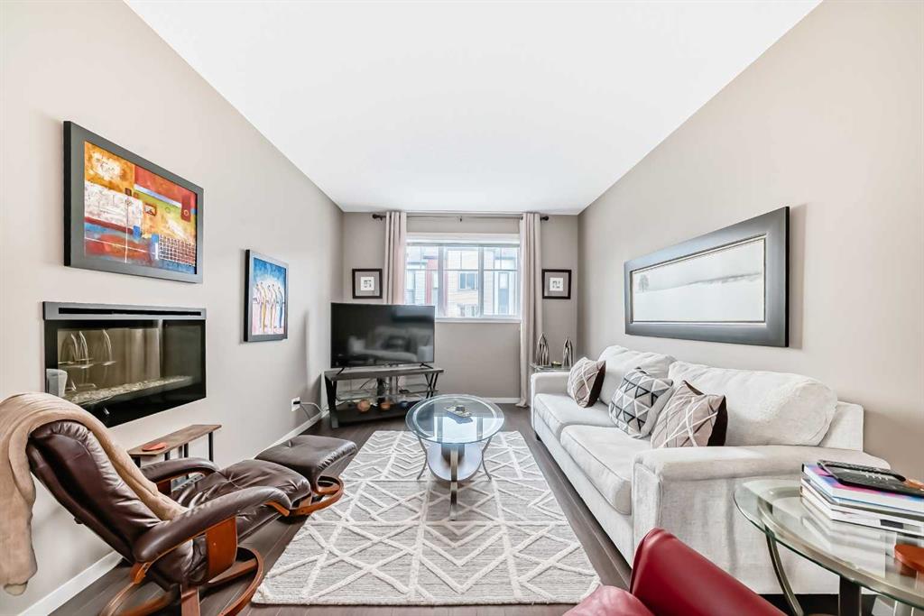 205 Copperpond Row SE, Calgary, AB, T2Z 1H3 photo 5