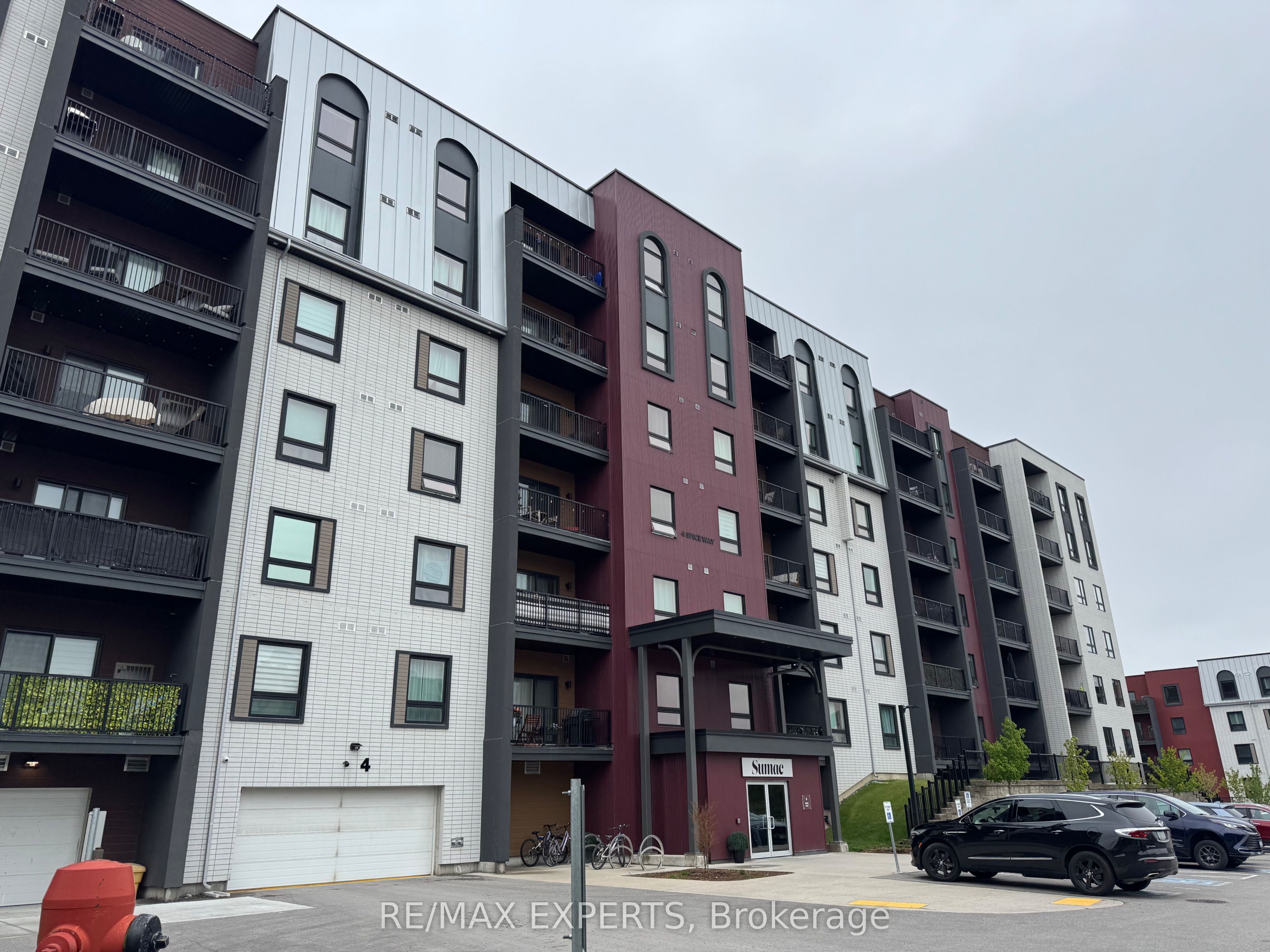 307-4 Spice Way, Barrie, ON, L9J 0M2