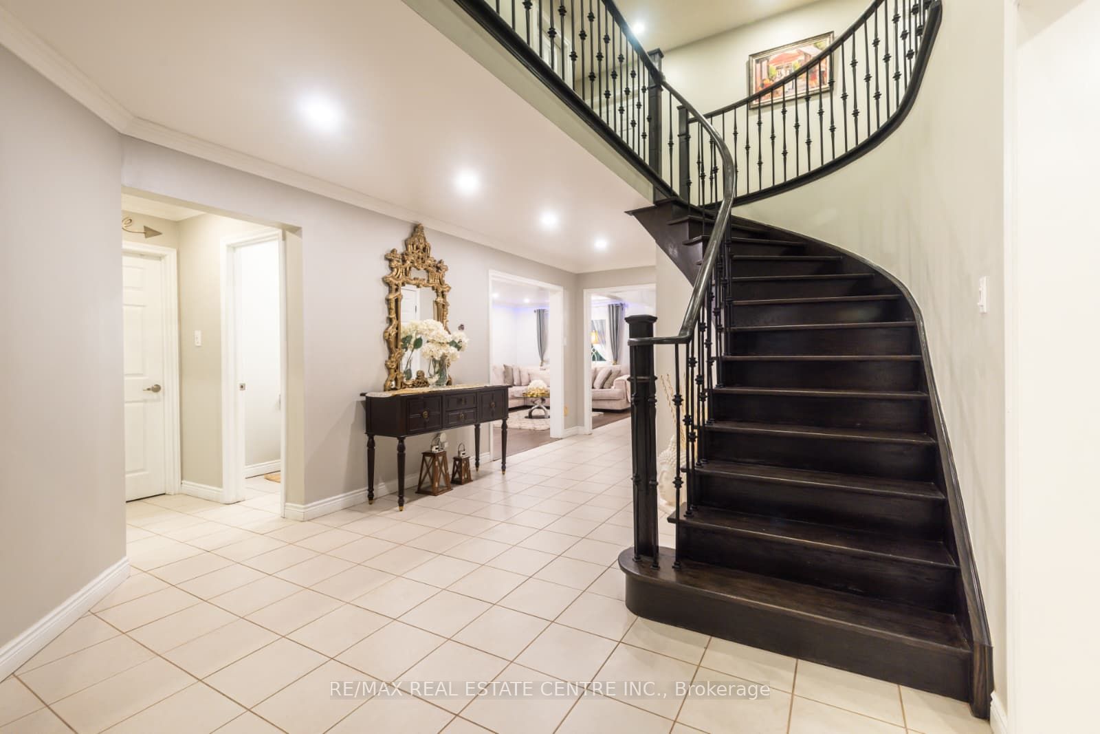 Additional image 3 of 3683 East Park Court, Mississauga, ON, L5L 4V6