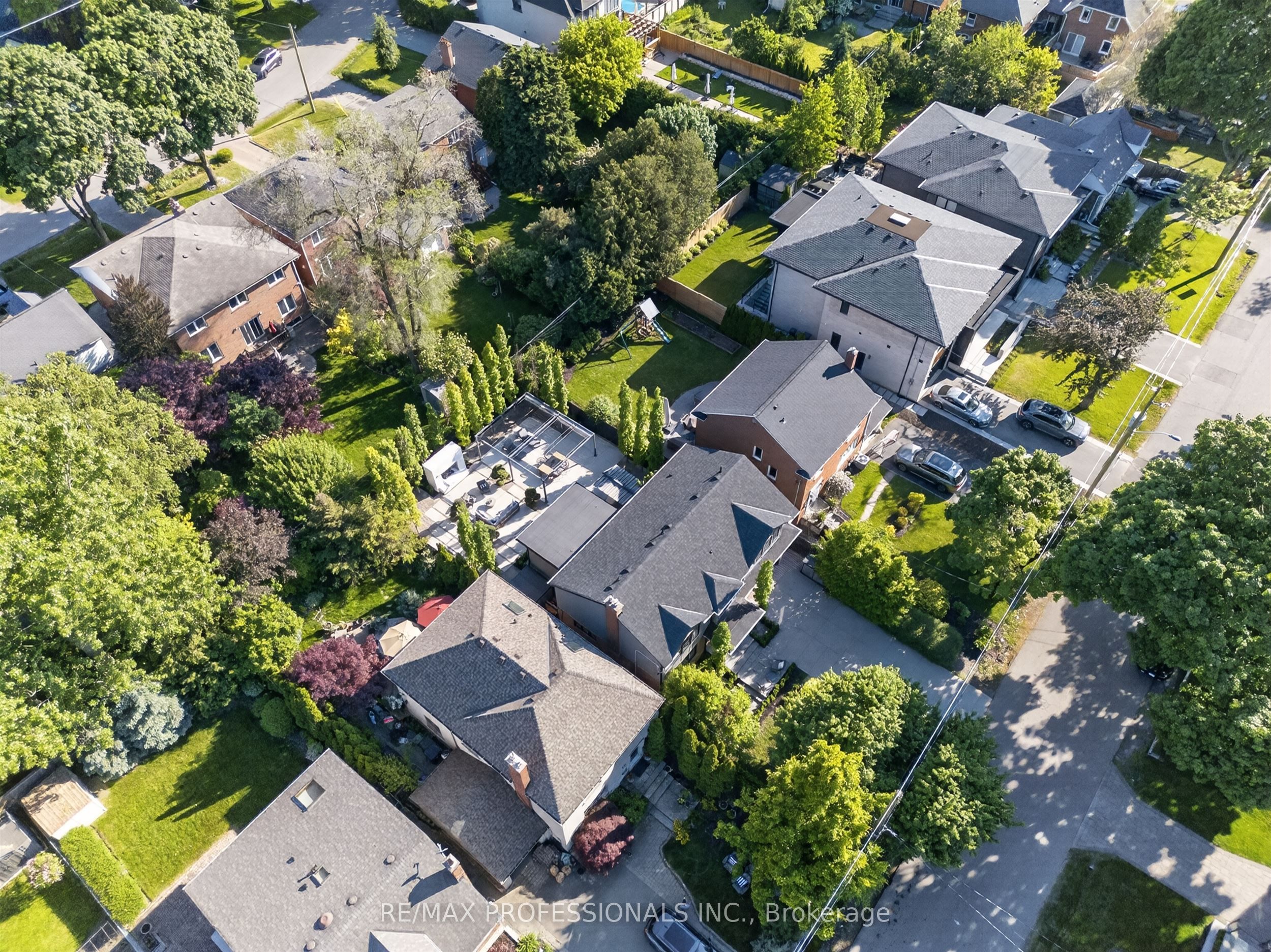 Additional image 4 of 9 Bernice Avenue, Toronto, ON, M8Y 1Z5