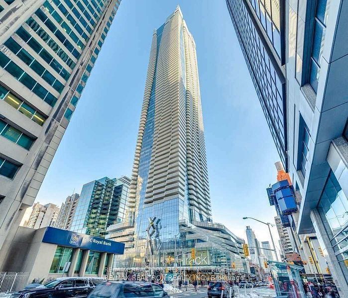 5702-1 Bloor Street, Toronto, ON, M4W 1A9