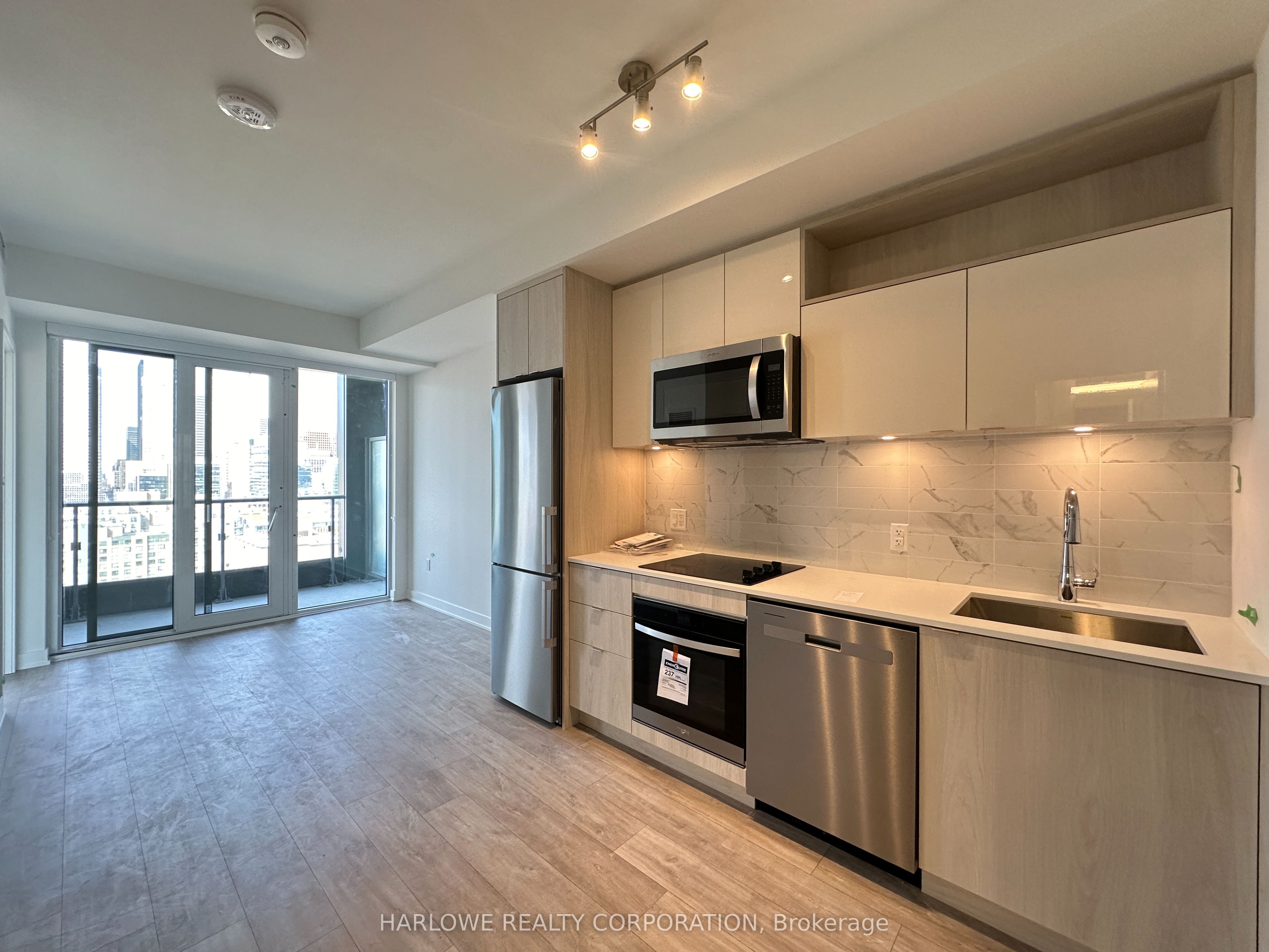Additional image 2 of 1652 W-135 Lower Sherbourne Street, Toronto, ON, M5A 1Y4