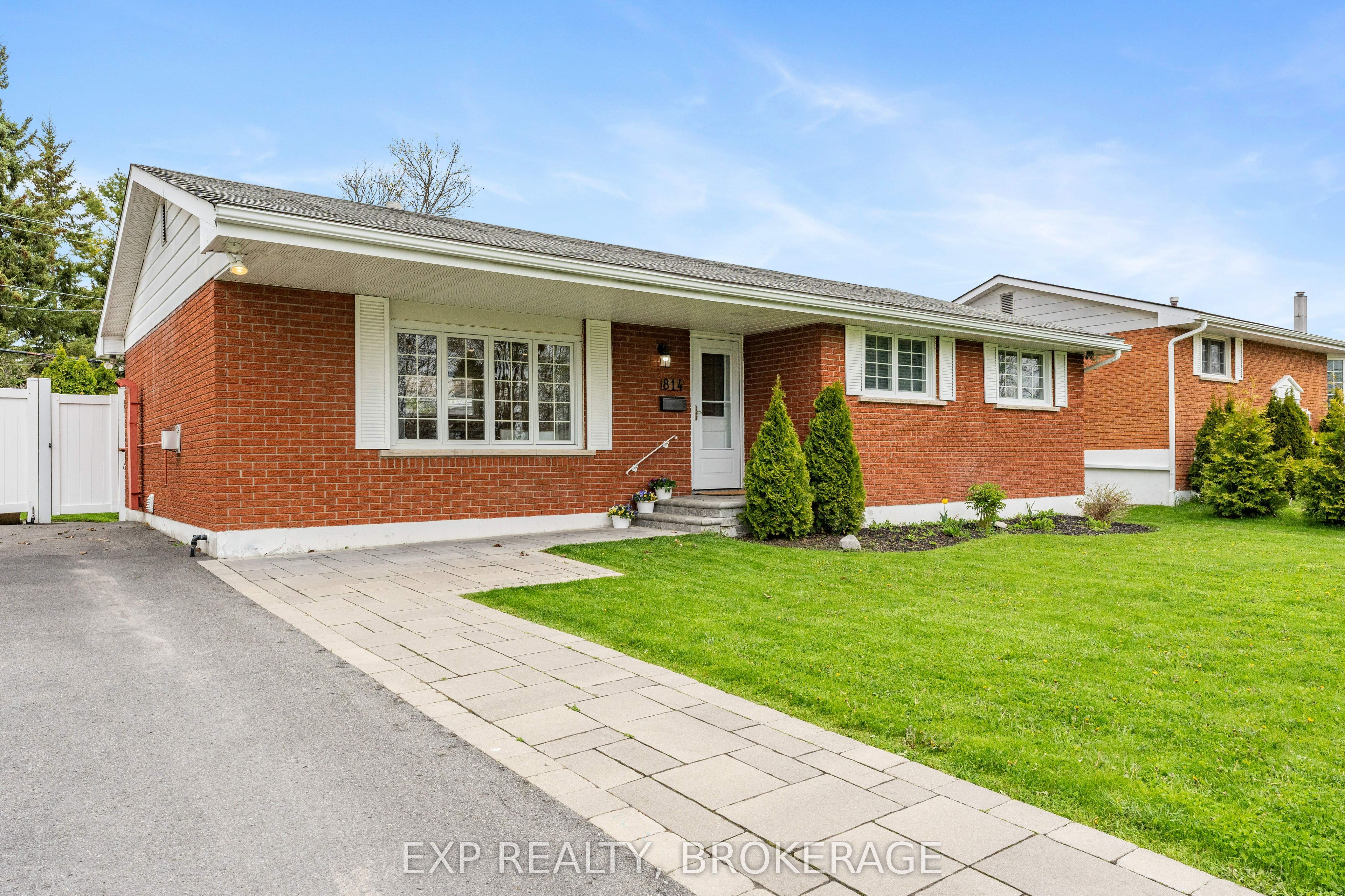 814 Camberley Crescent, Kingston, ON, K7M 4C4