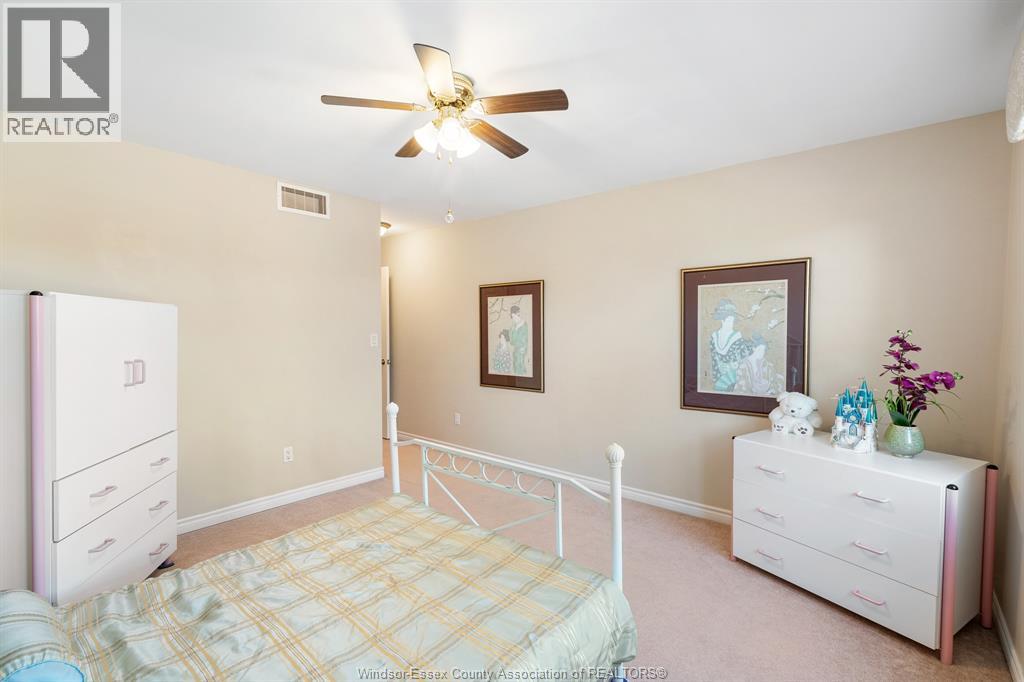 11827 Boulder Crescent, Windsor, ON, N8P1Z8 photo 5