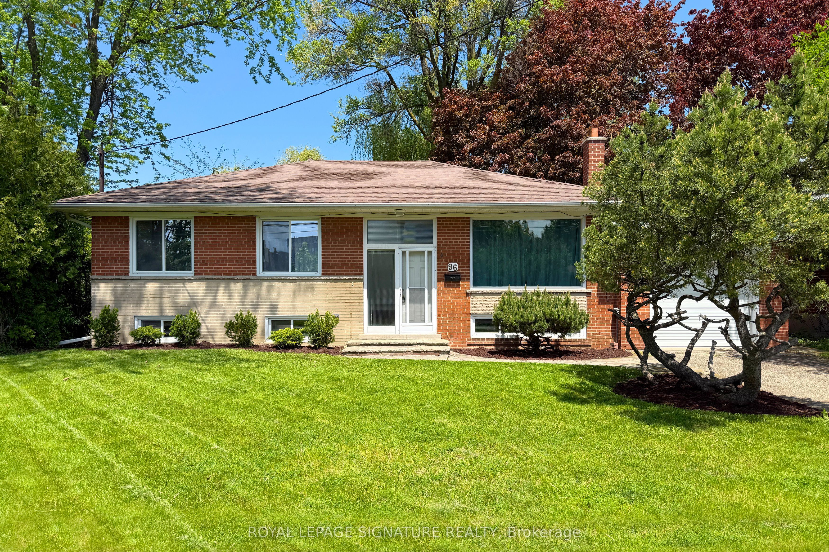 96 Elvaston Drive, Toronto, ON, M4A 1N6