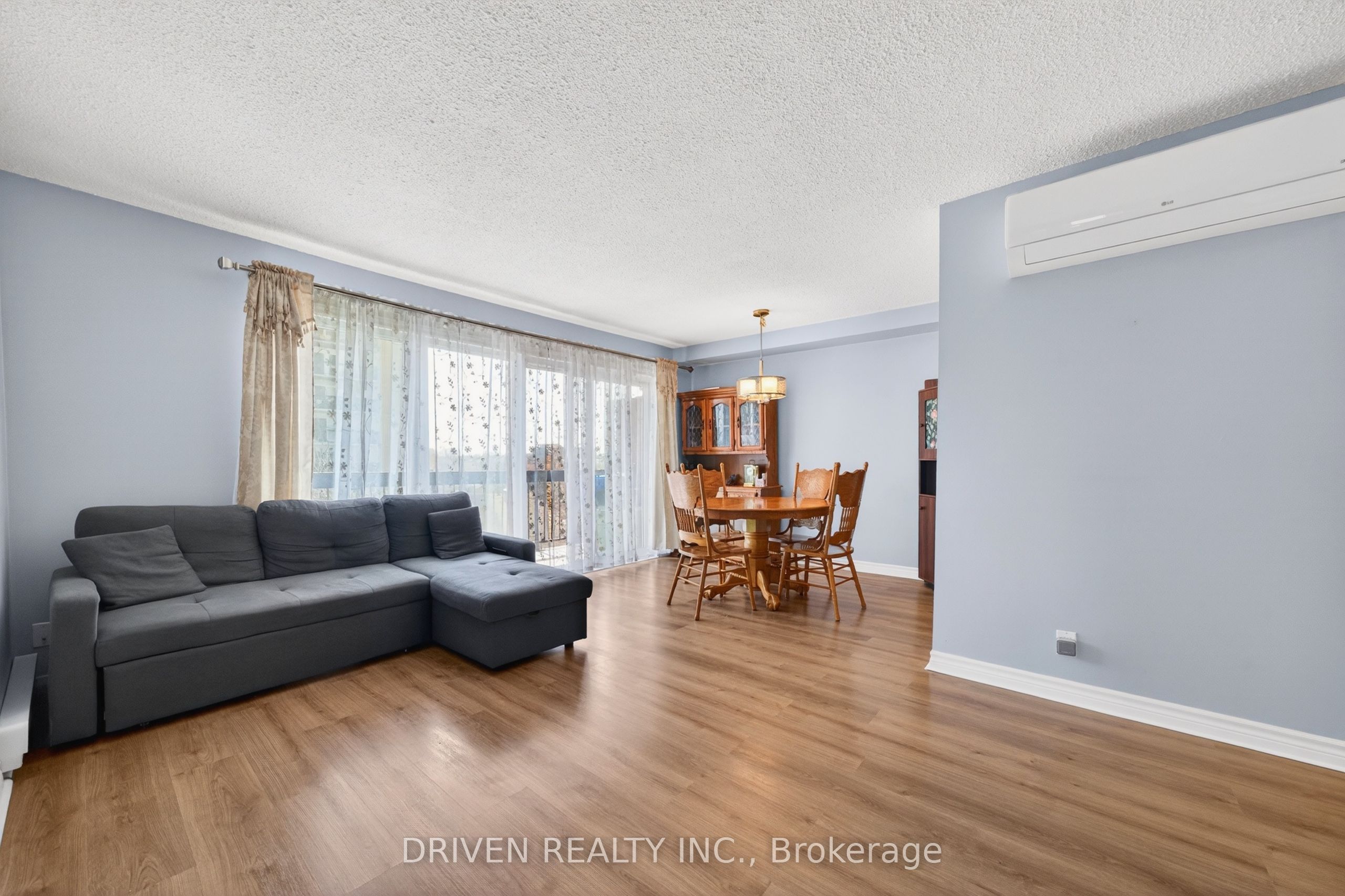Additional image 4 of 404-158 A Mcarthur Avenue, Ottawa, ON, K1L 7E7