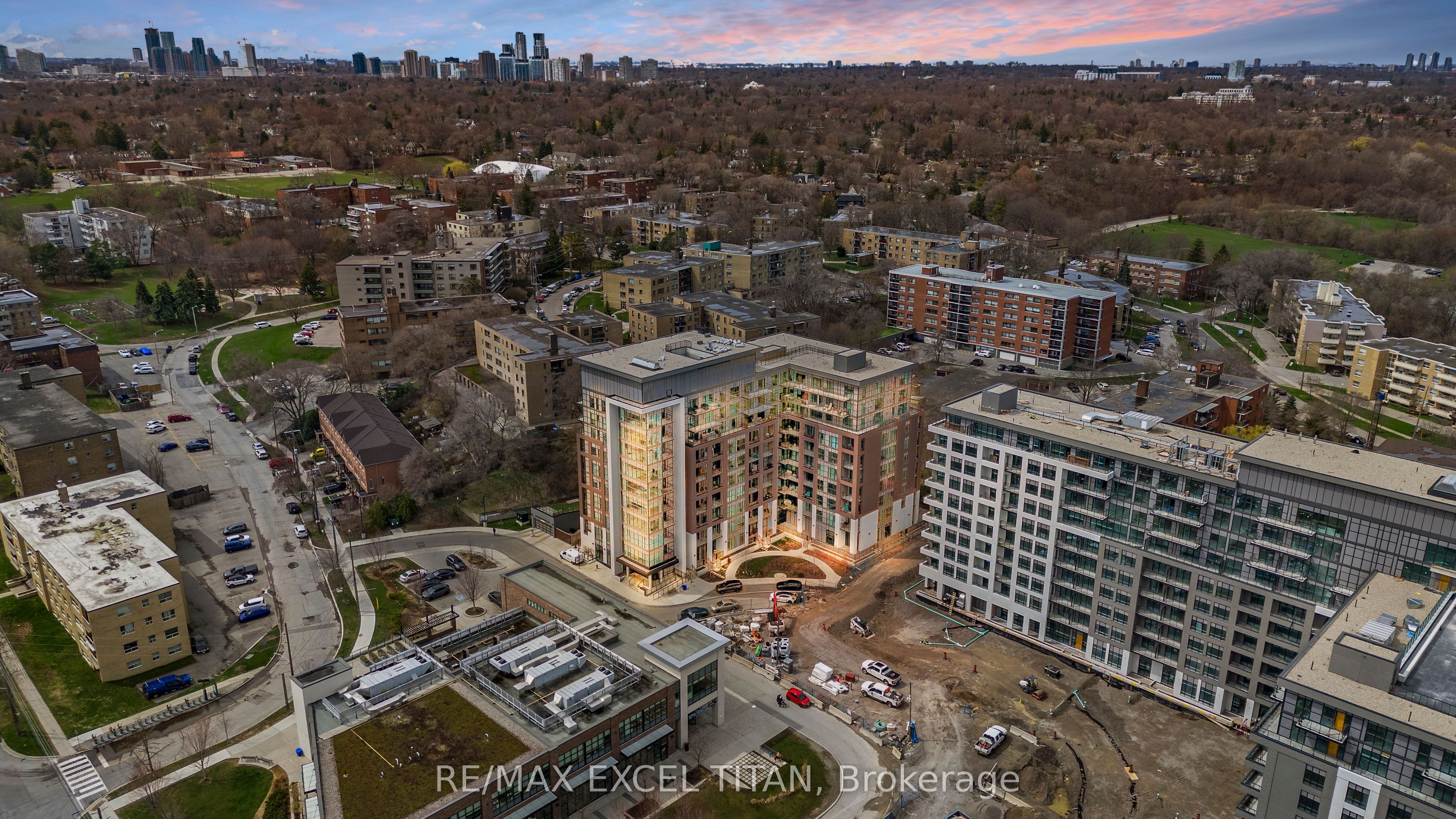 205-25 Neighbourhood Lane, Toronto, ON, M8Y 0C4