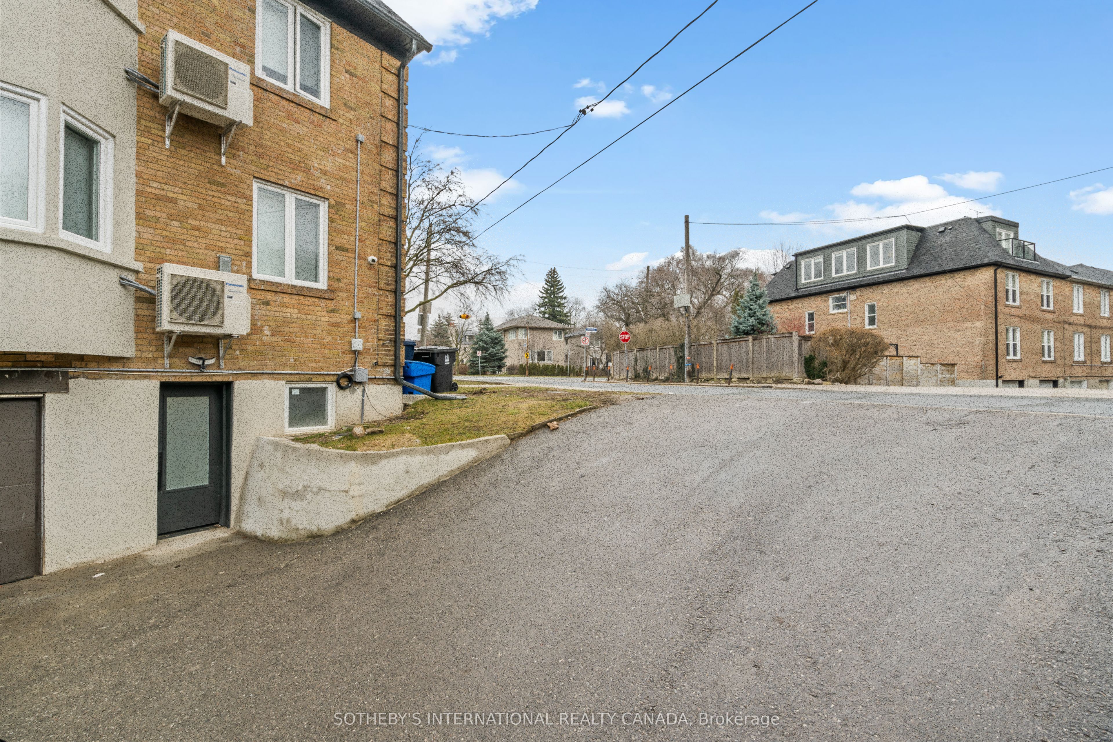 B-1340 Avenue Road, Toronto, ON, M5N 2H2 photo 2