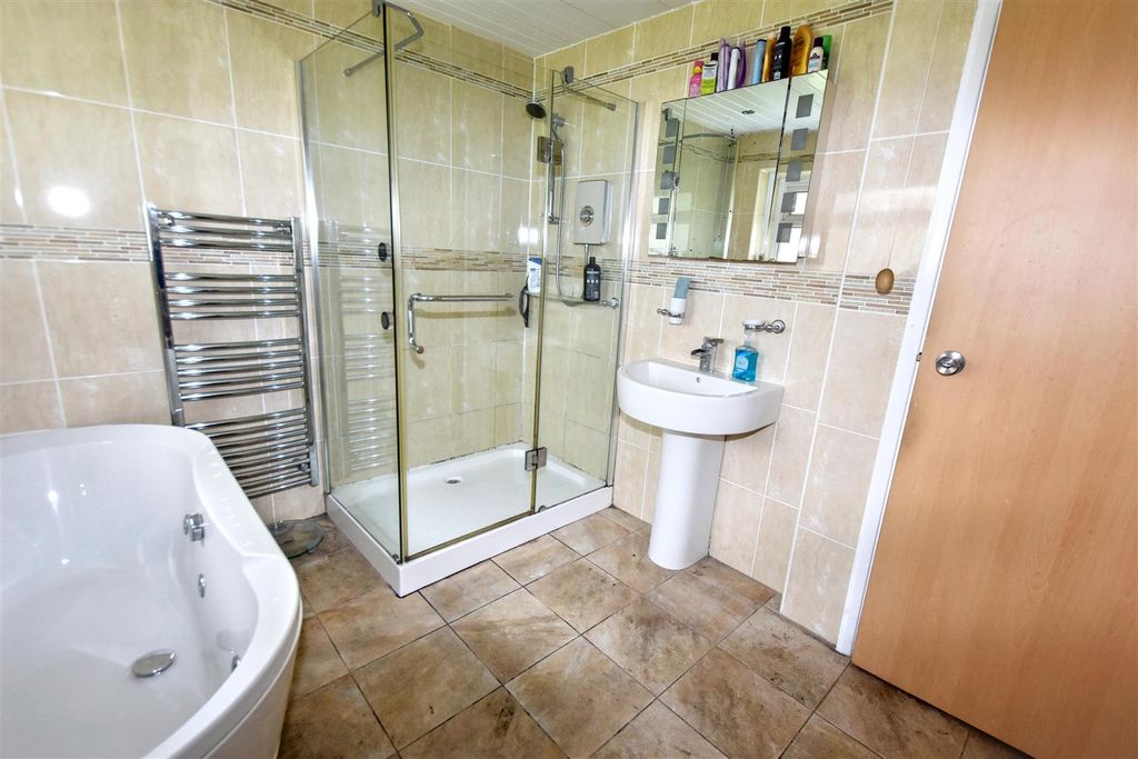 Additional image 14 of 4 bed detached bungalow for salePark Road, Redruth TR15