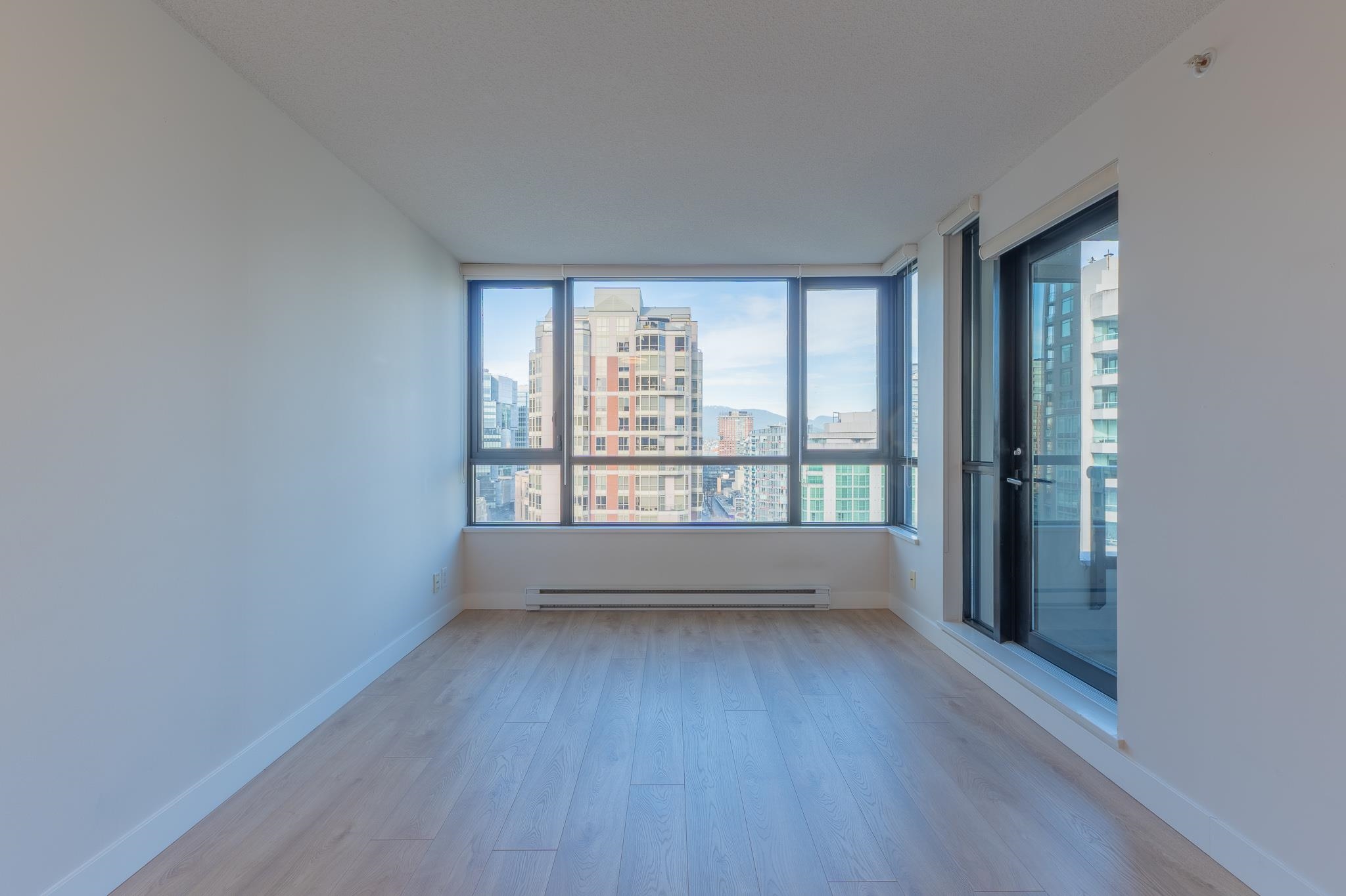 Additional image 3 of 2501-909 Mainland Street, Vancouver, BC, V6B 1S3
