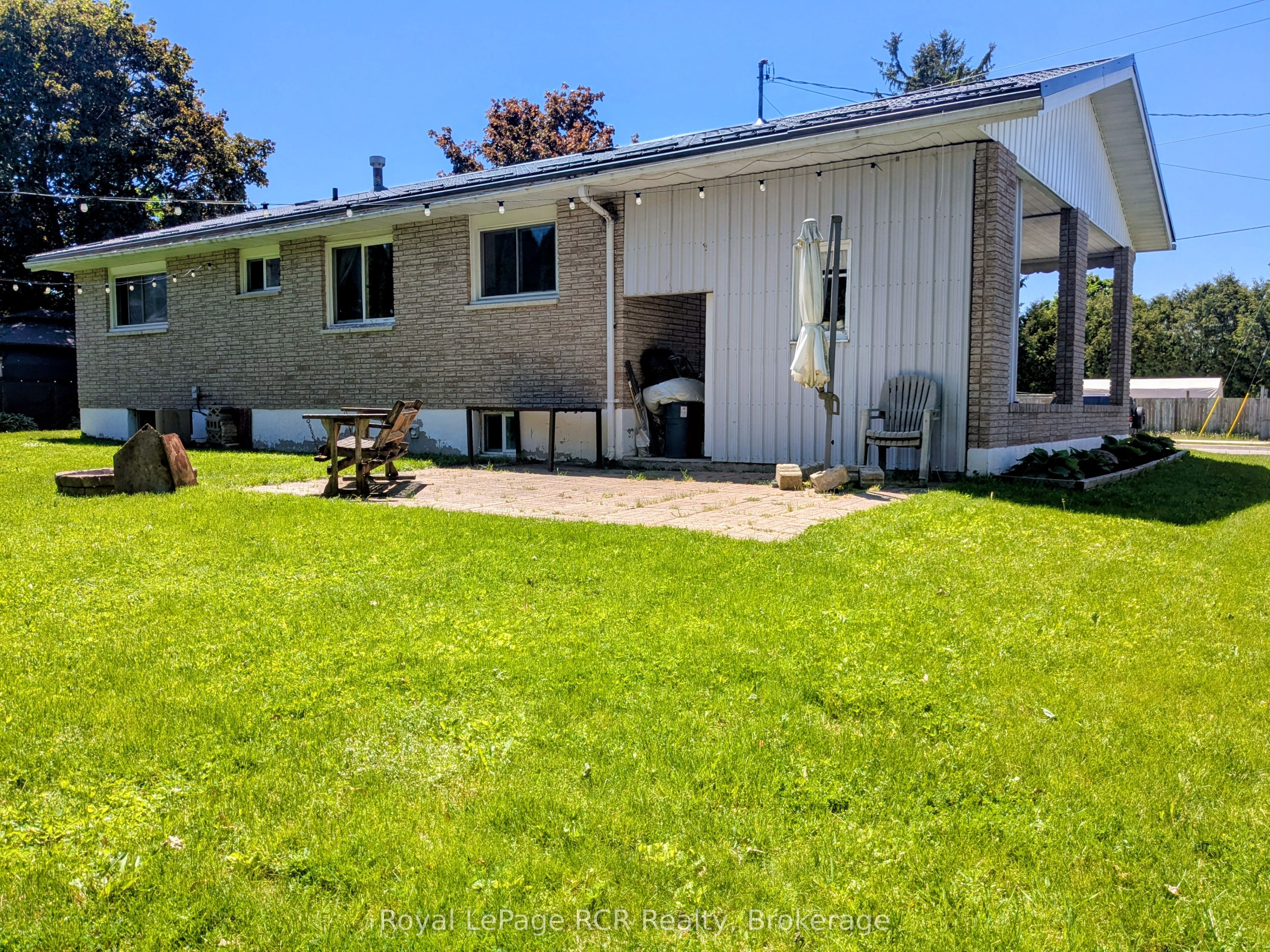 551 15th Avenue, Hanover, ON, N4N 3J2 photo 4