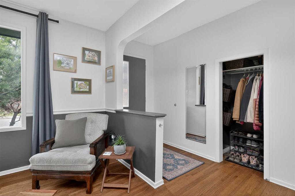 43 Coleridge Road NW, Calgary, AB, T2K 1X1 photo 4