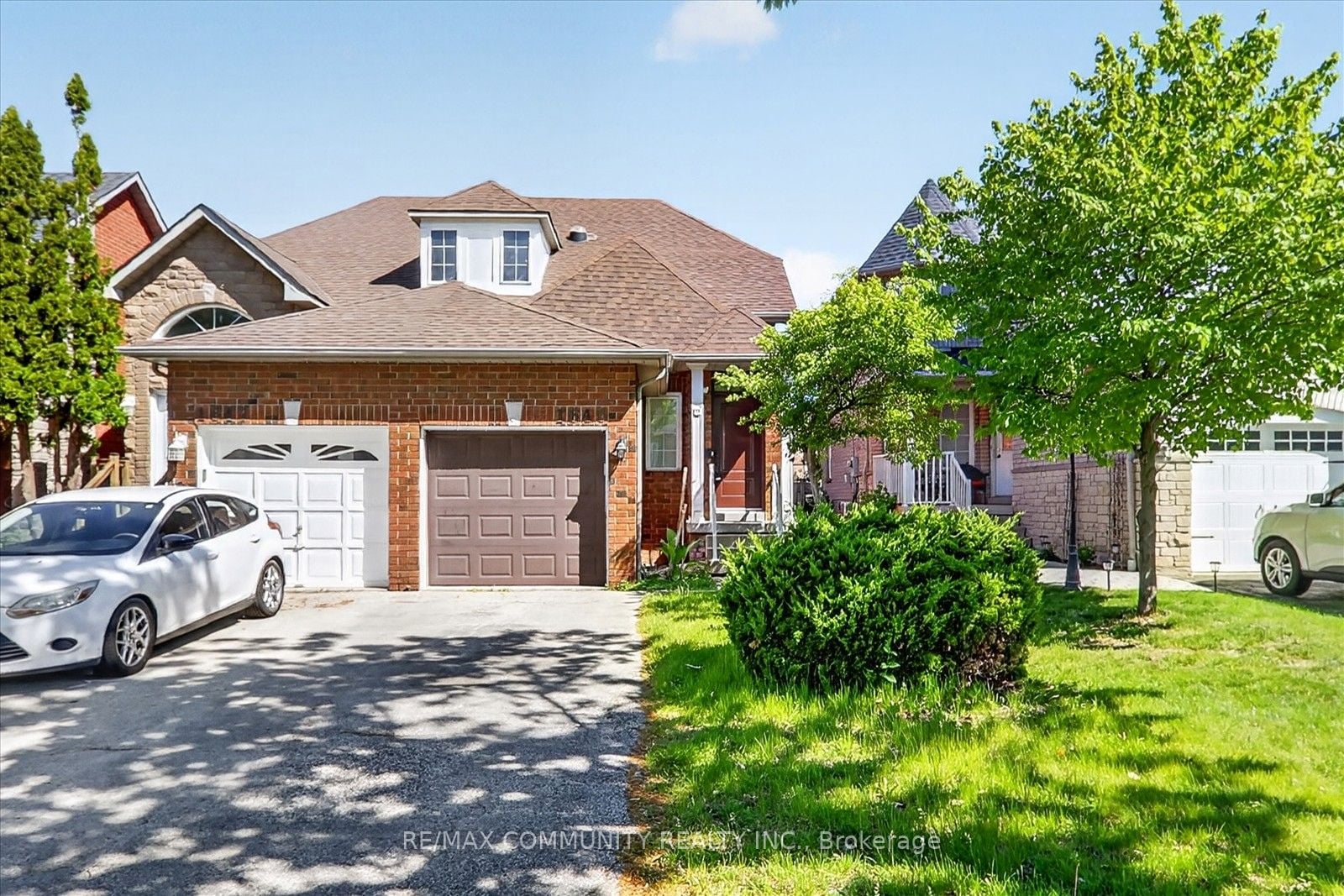 1645 Autumn Crescent, Pickering, ON, L1V 6X6