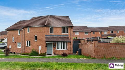 Newbiggin Place, Leicester LE4