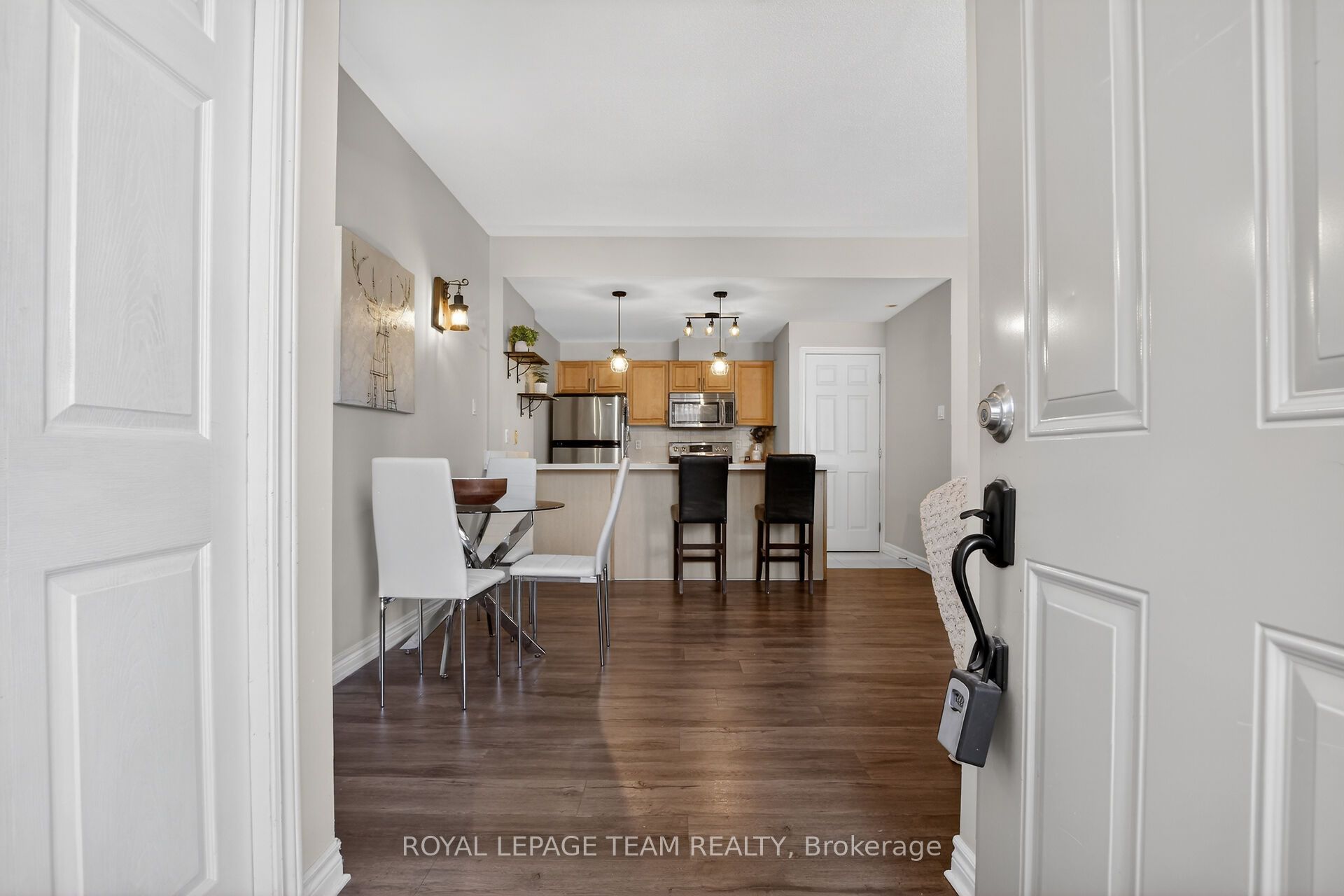 Additional image 4 of D-165 Crestway Drive, Ottawa, ON, K2G 7C8