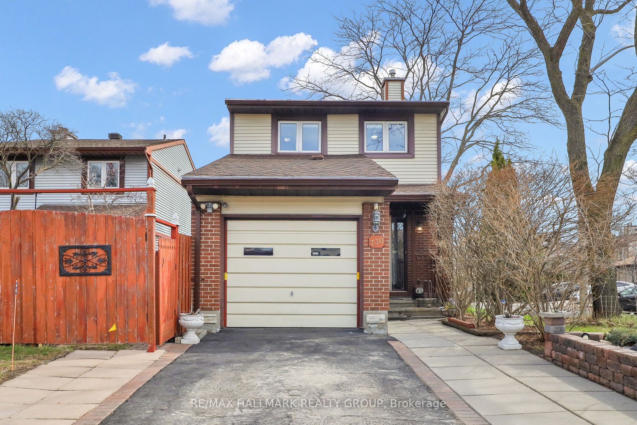 730 Malibu Terrace, Ottawa, ON, K2C 3V1
