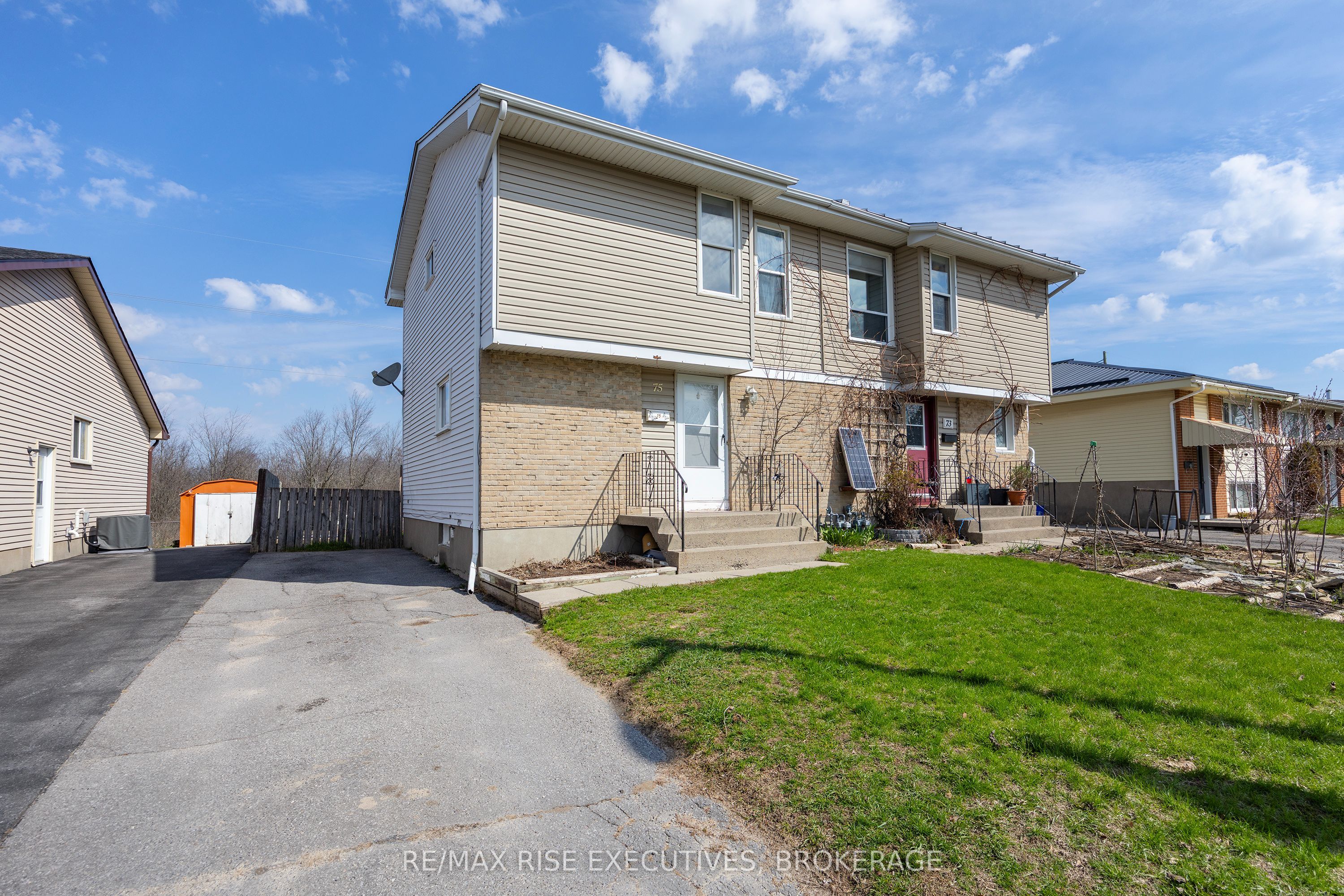 75 Wycliffe Crescent, Kingston, ON, K7K 5Z2 photo 2