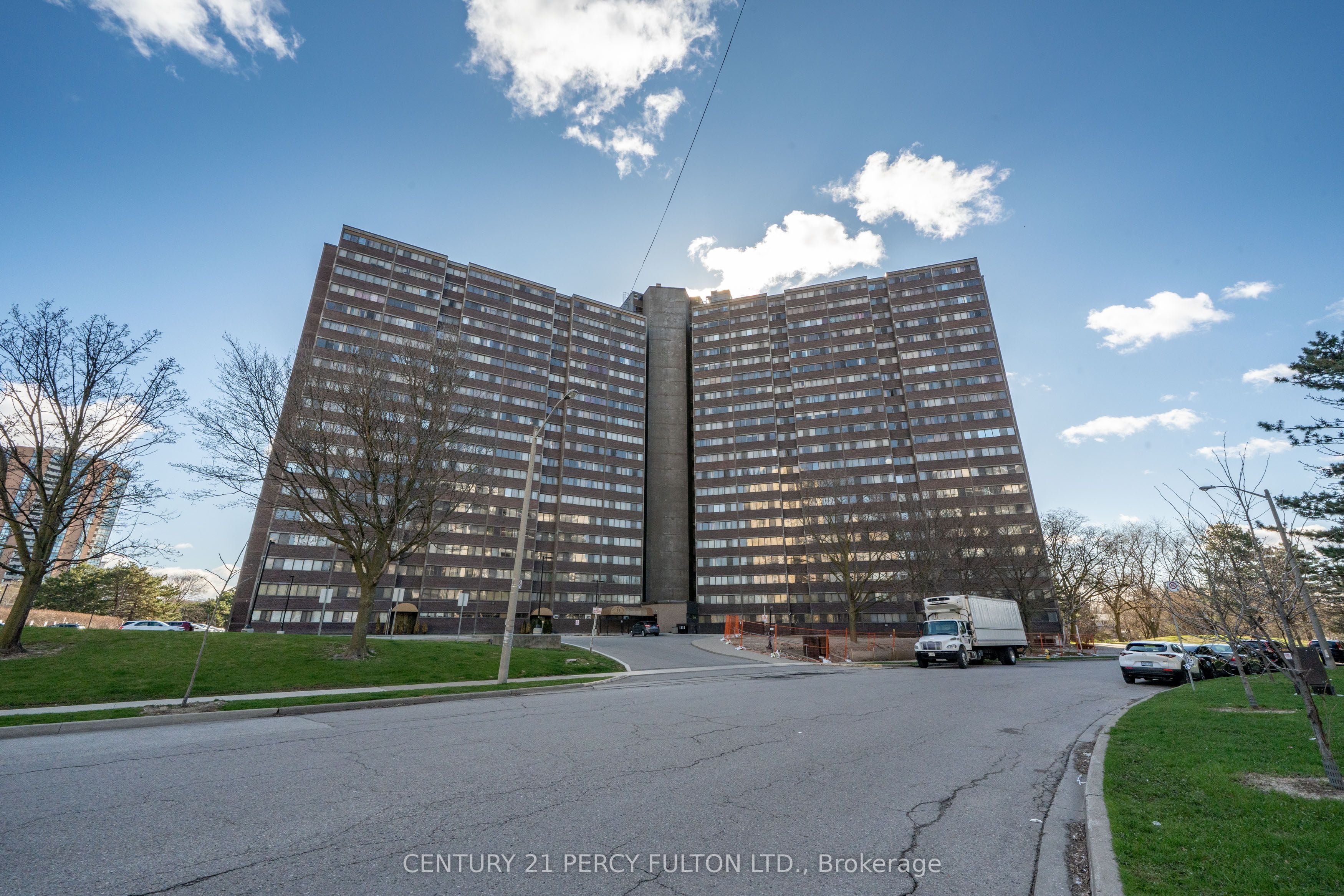 PH 12-11 Wincott Drive, Toronto, ON, M9R 2R9