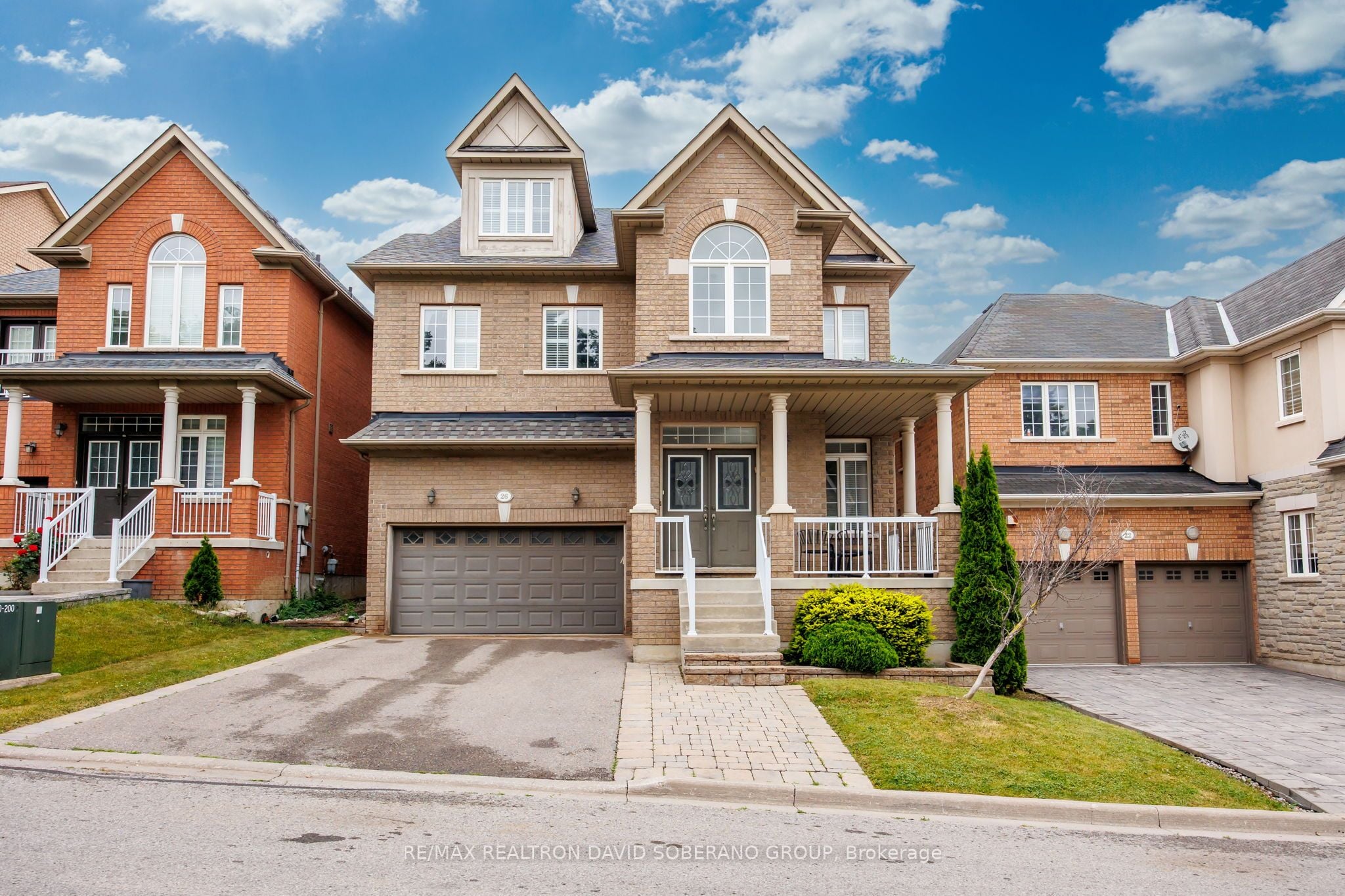 26 Chopin Boulevard, Vaughan, ON, L4J 8Y6