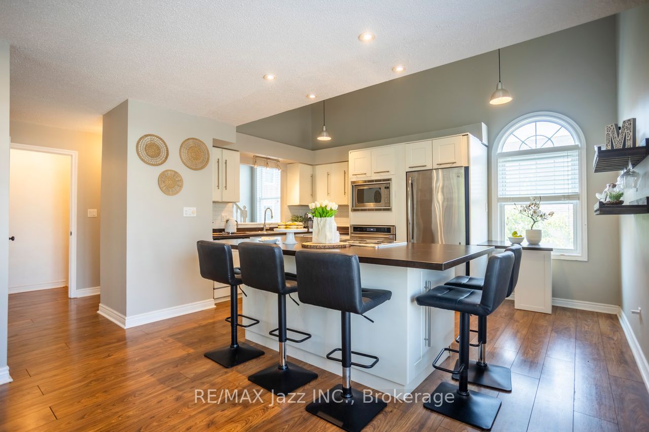 C2-1655 Nash Road, Clarington, ON, L1E 1S8 photo 3