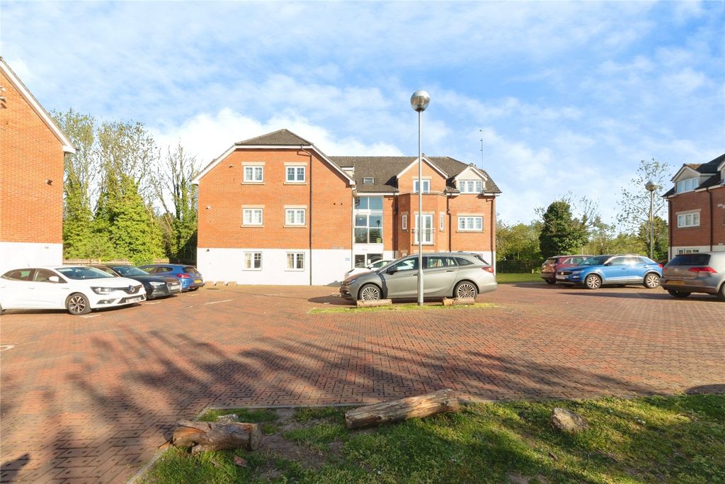 Additional image 19 of 2 bed flat for saleEvesham Road, Redditch, Worcestershire B97