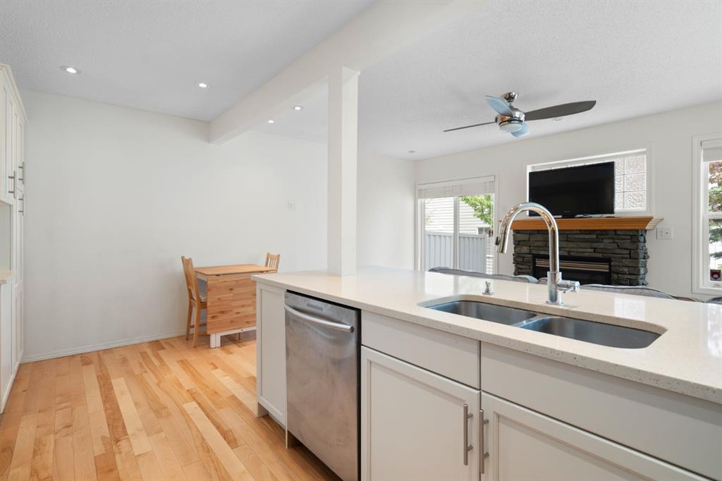 10 Eversyde Court SW, Calgary, AB, T2Y 4S4 photo 5