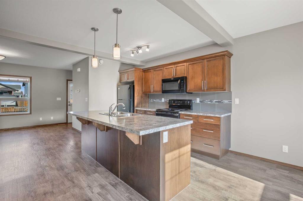 17 Crimson Court, Blackfalds, AB, T4M 0A5 photo 4