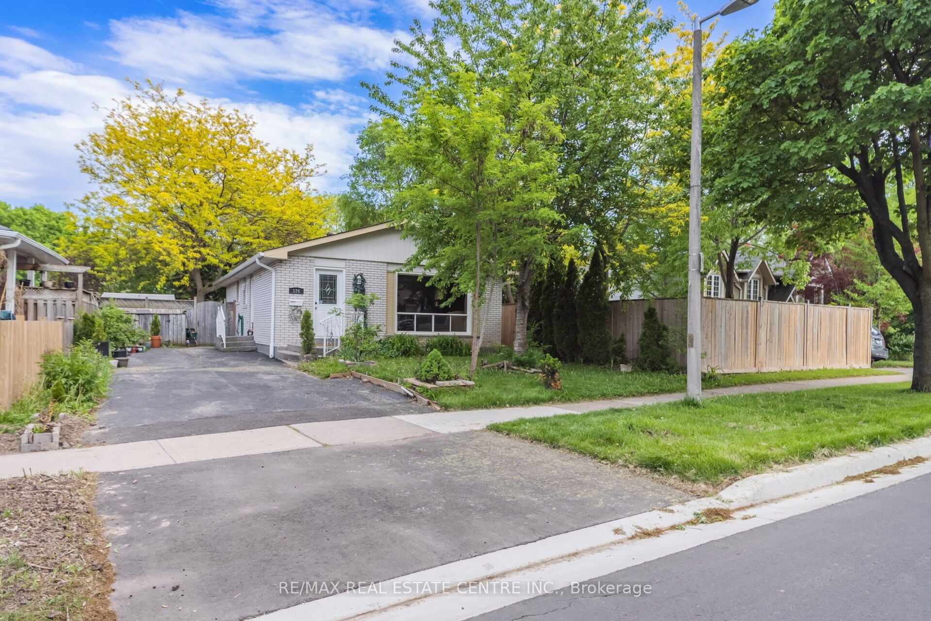 Additional image 2 of 126 Culham Street, Oakville, ON, L6H 1G5