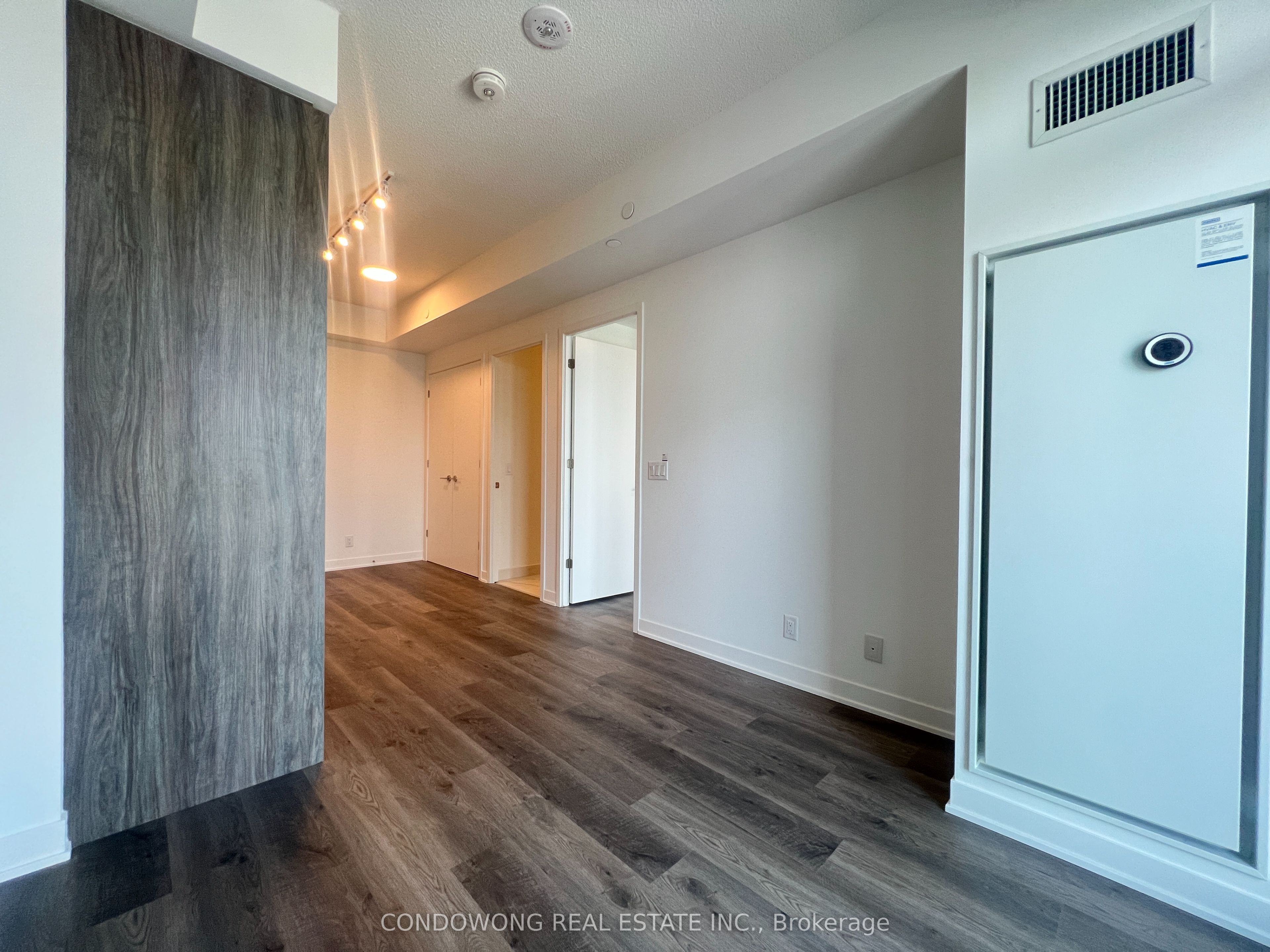 Additional image 5 of 2601-180 Front Street E, Toronto, ON, M5A 0A9