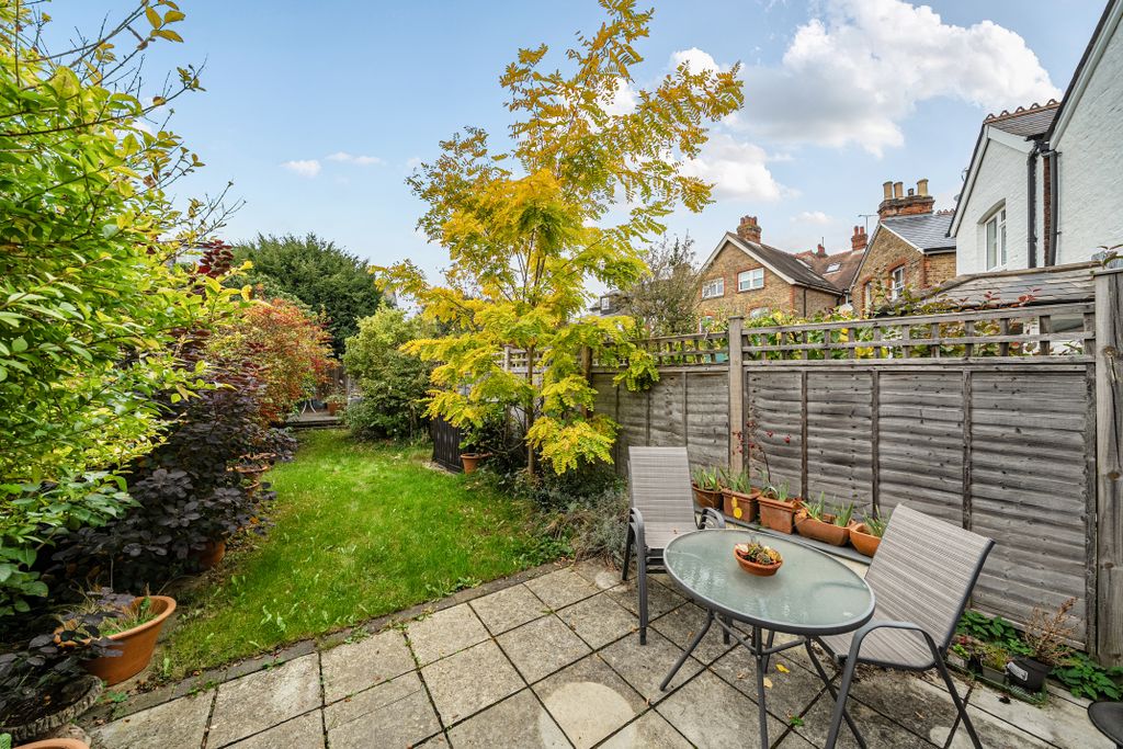 Additional image 3 of 4 bed detached house for saleFengates Road, Redhill RH1