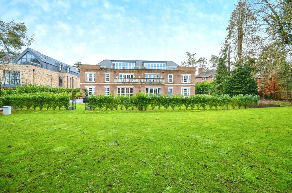 Additional image 21 of 2 bed flat for saleWatford Road, Radlett, Hertfordshire WD7
