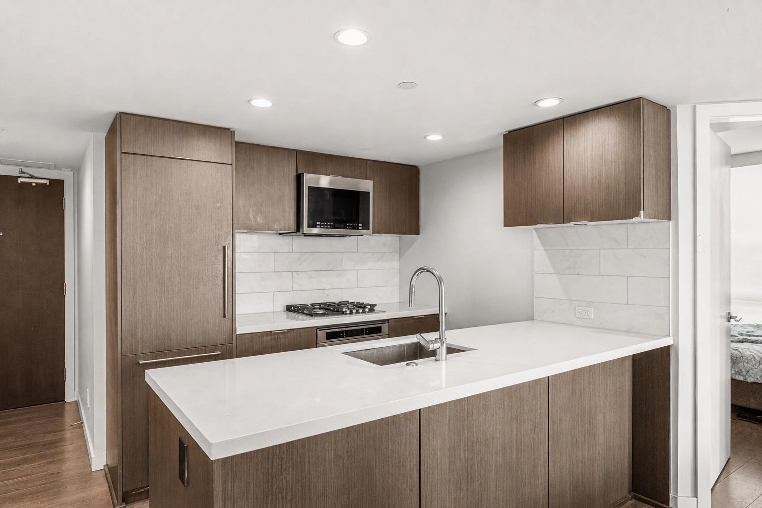 1408-8189 Cambie Street, Vancouver, BC, V6P 0G6 photo 2