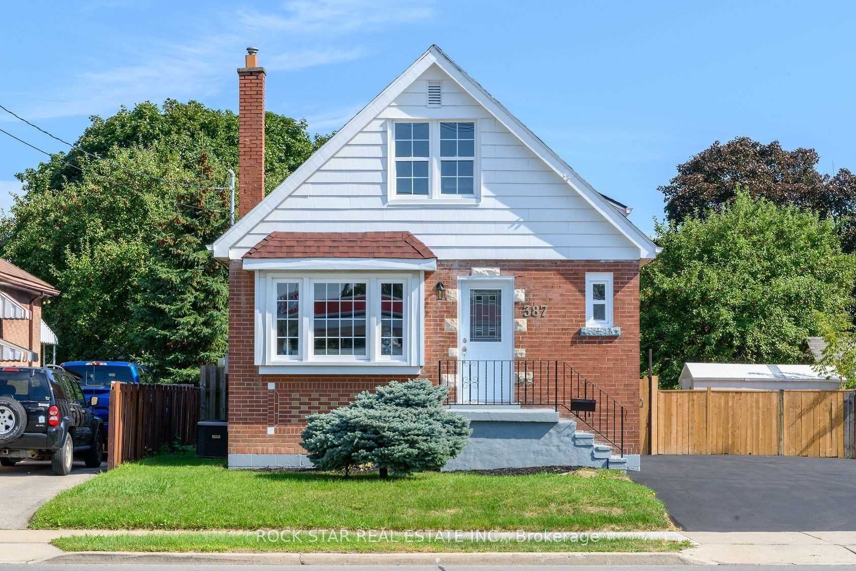 LOWER-387 Upper Gage Avenue, Hamilton, ON, L8K 4X9